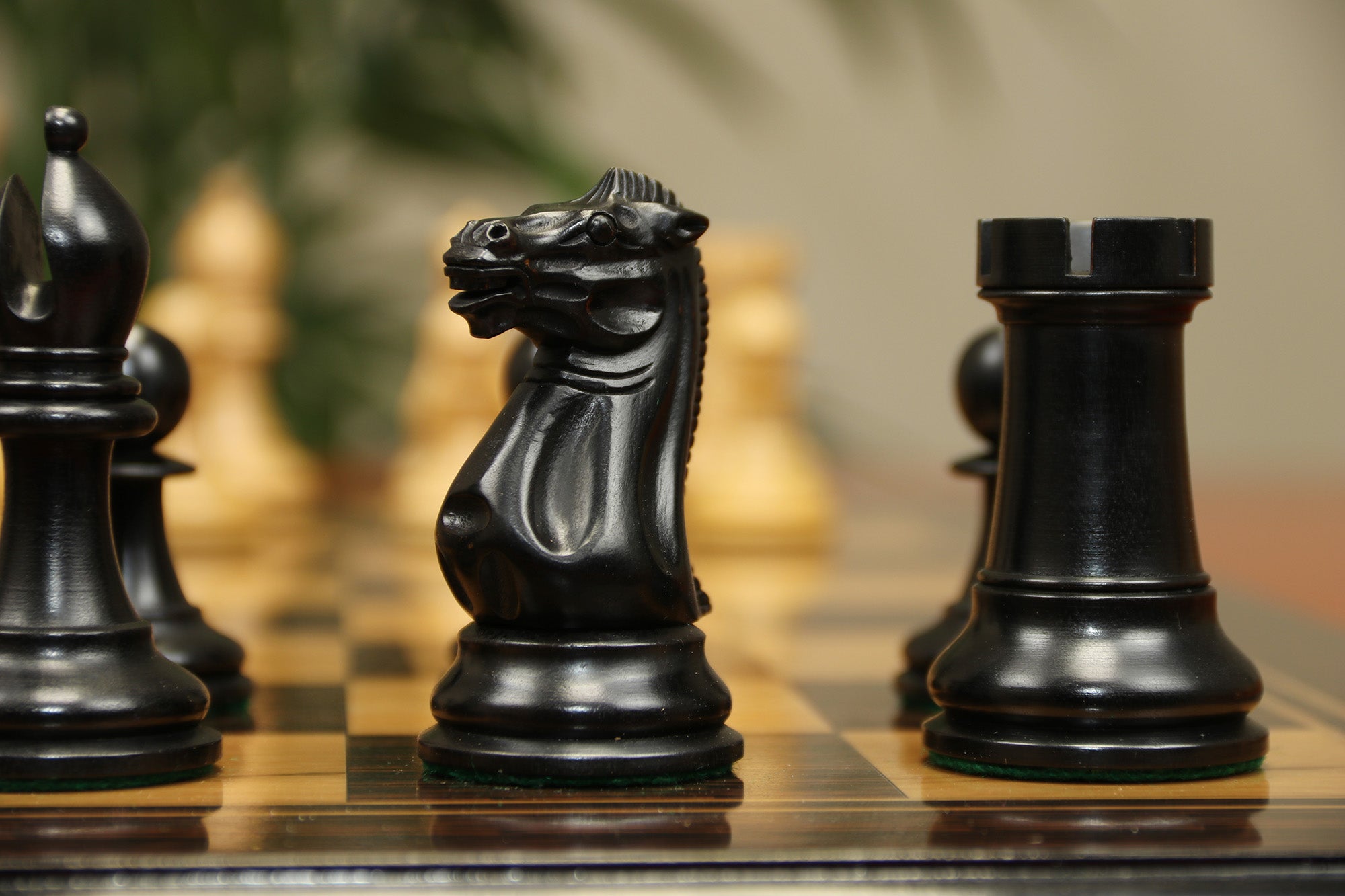 Anderson 1855-60 Reproduced 4.4" Staunton Chessmen in Non-Antiqued Boxwood & Ebonised