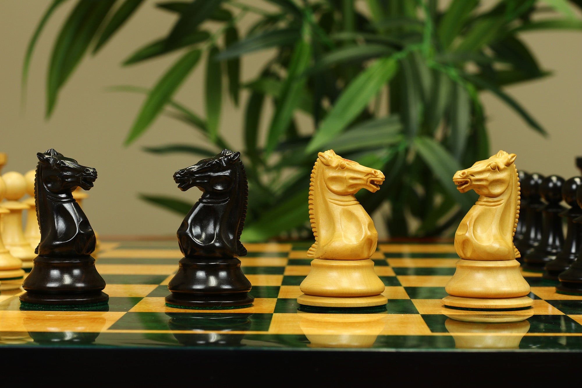 1851-52 Early 2880 Jaques of London Reproduced Vintage 4.4" Chess set Non-Antiqued Boxwood/ Ebony wood