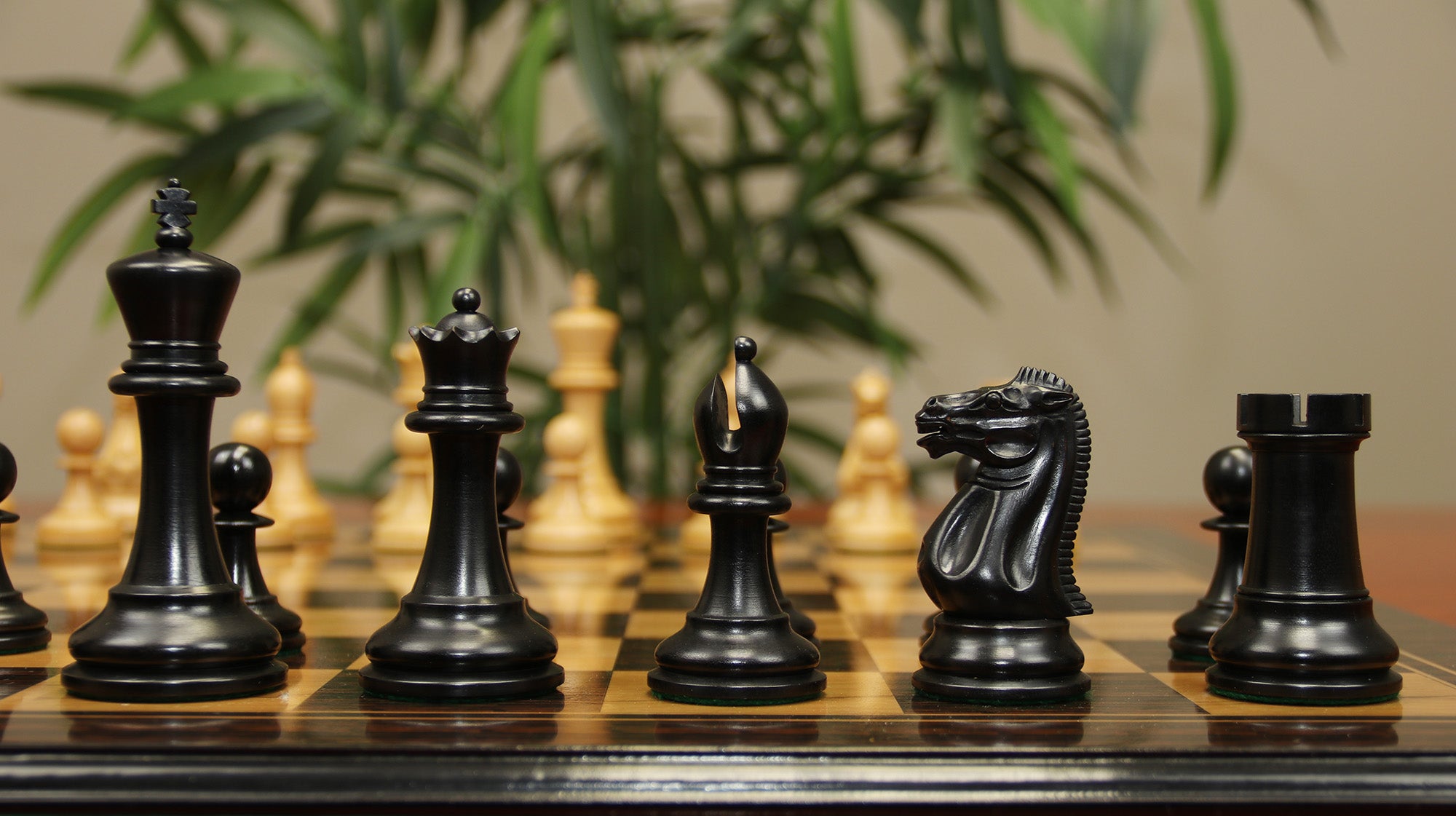 Anderson 1855-60 Reproduced 4.4" Staunton Chessmen in Non-Antiqued Boxwood & Ebonised