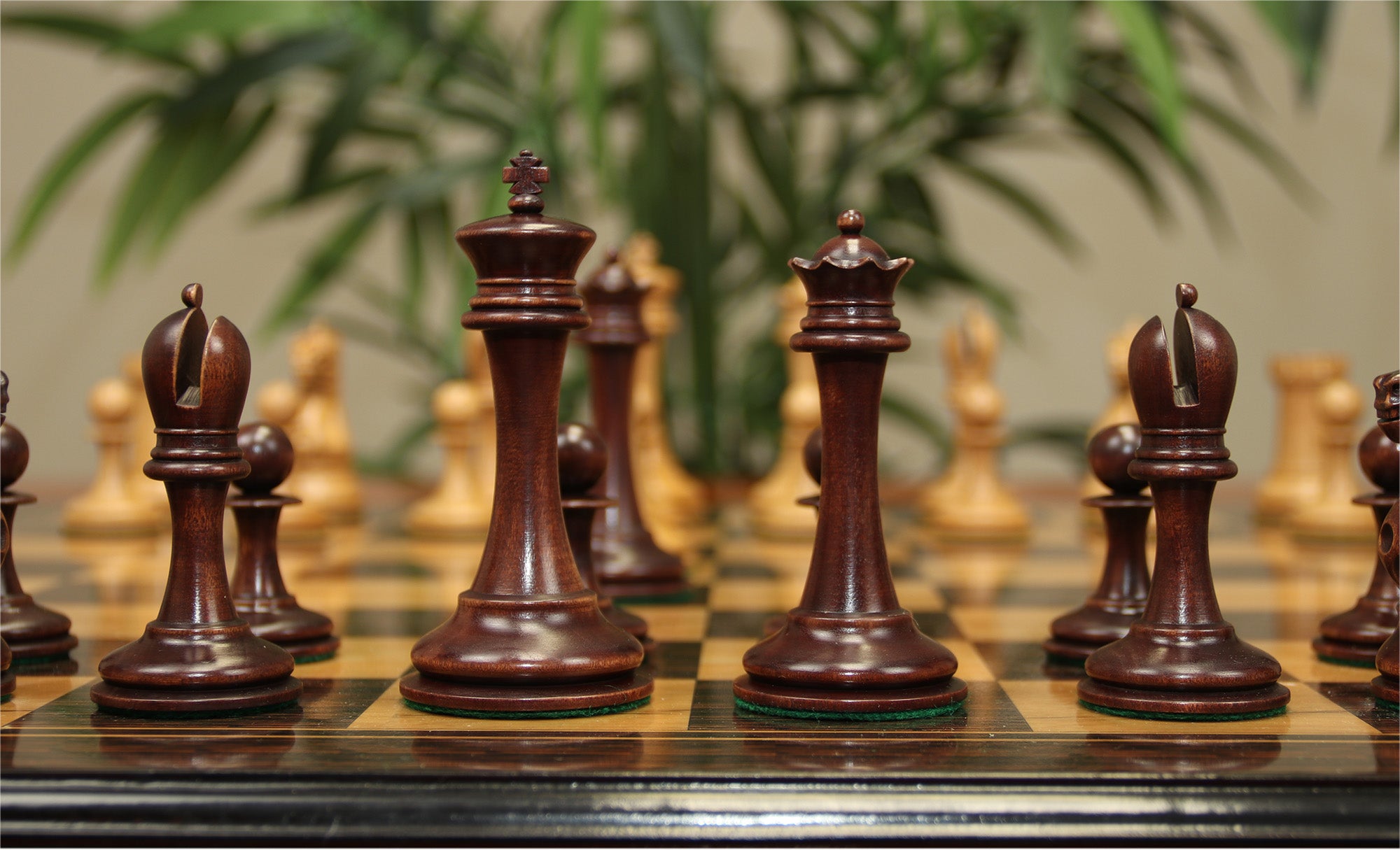 B & Company Reproduced Staunton 4.4" Chess Set in Distressed Boxwood and Mahogany