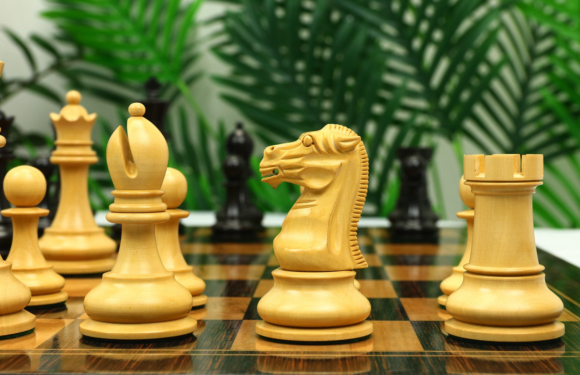 Reproduction BCC 1900-01 Edition Staunton Stroud Club Size 4.4" Natural Boxwood & Ebony Chessmen