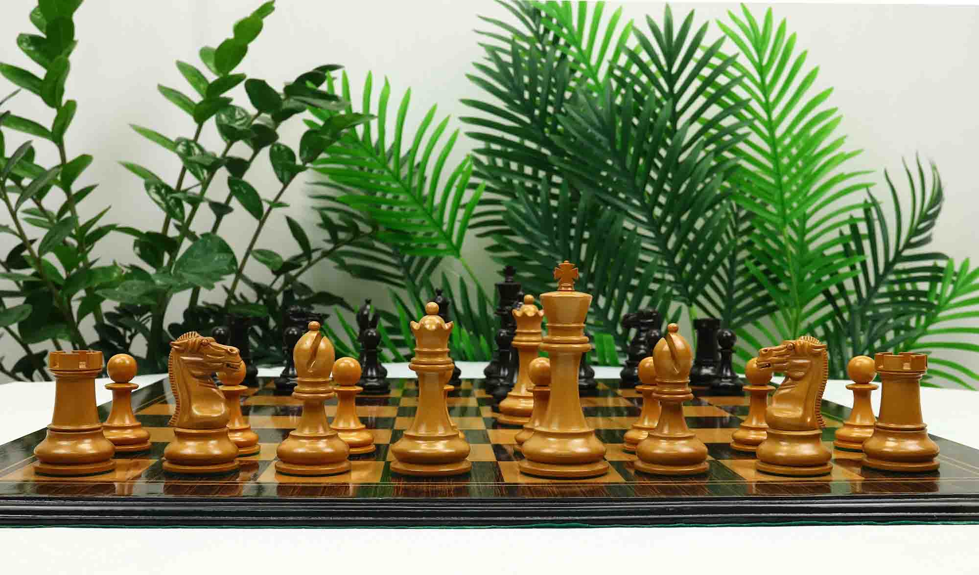 Reproduction BCC 1900-01 Edition Staunton Stroud Club Size 4.4" Antiqued Boxwood & Ebony Chessmen