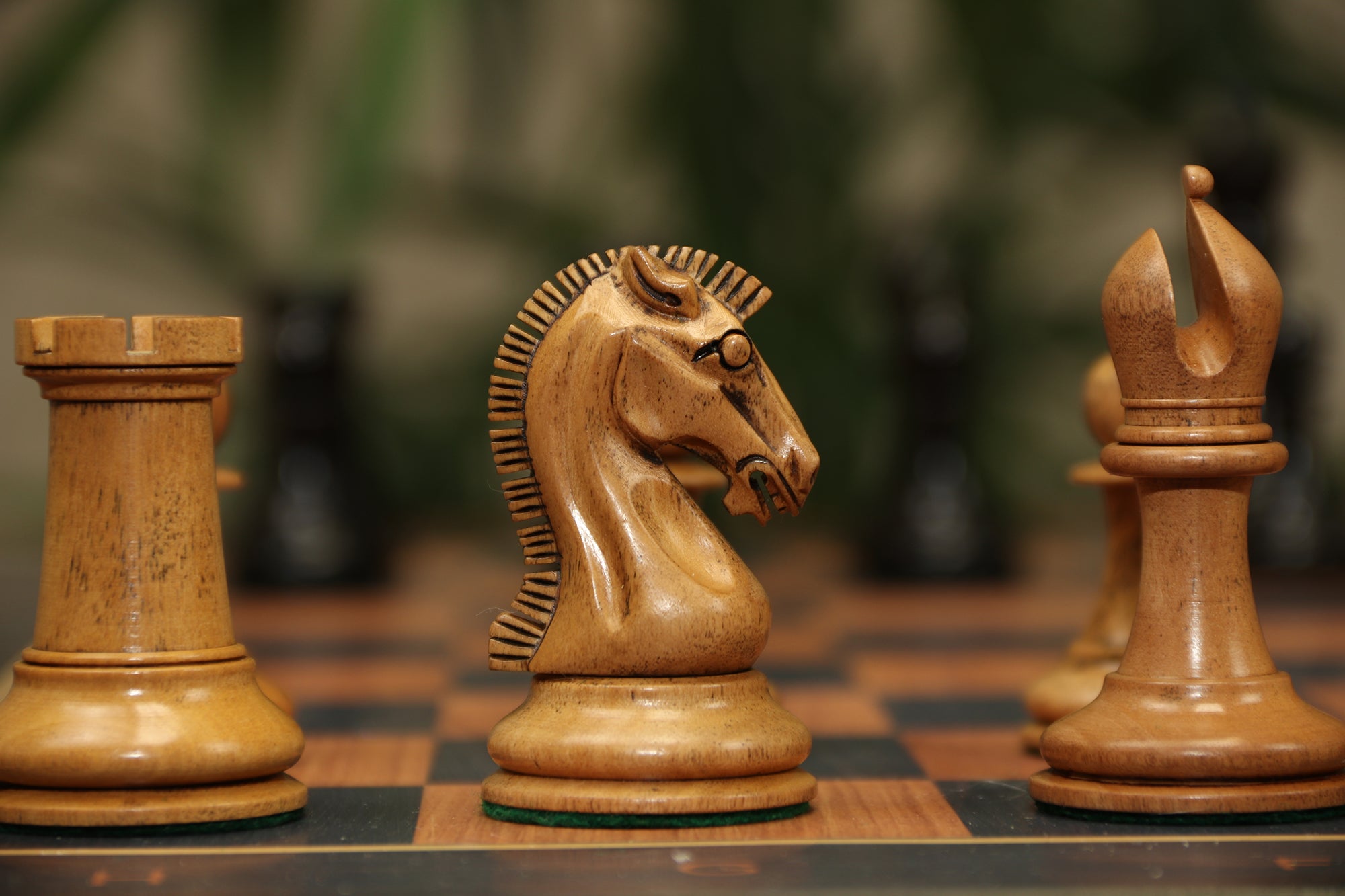 Commemorative Signature Series 3.625" Staunton Chessmen by in Distressed Boxwood/Ebony