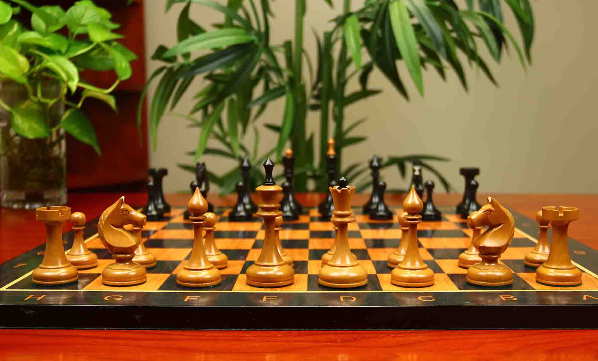 Soviet USSR 1970 Reproduced 4" Chess set in Ebony and Antiqued Boxwood