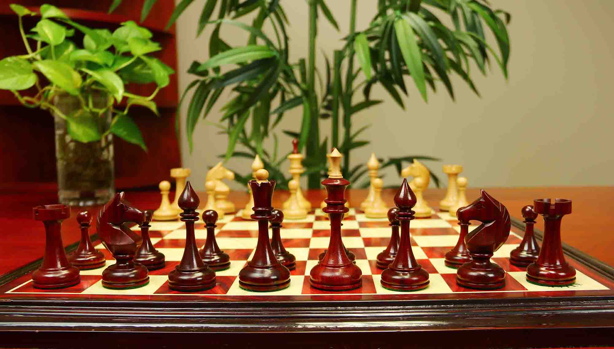 Soviet USSR 1970 Reproduced 4" Chess set in African Padouk and Natural Boxwood