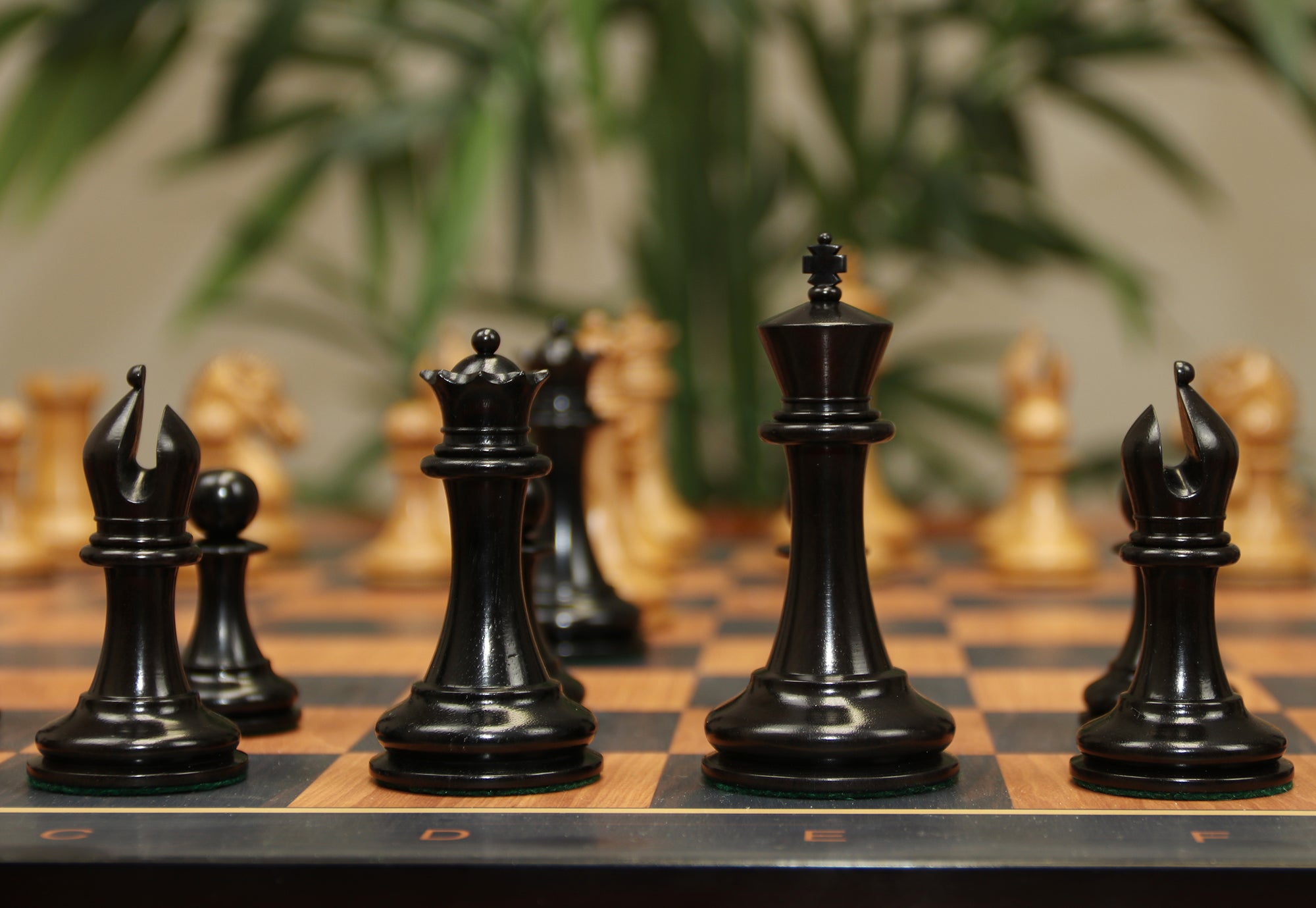 Commemorative Signature Series 3.625" Staunton Chessmen by in Distressed Boxwood/Ebony