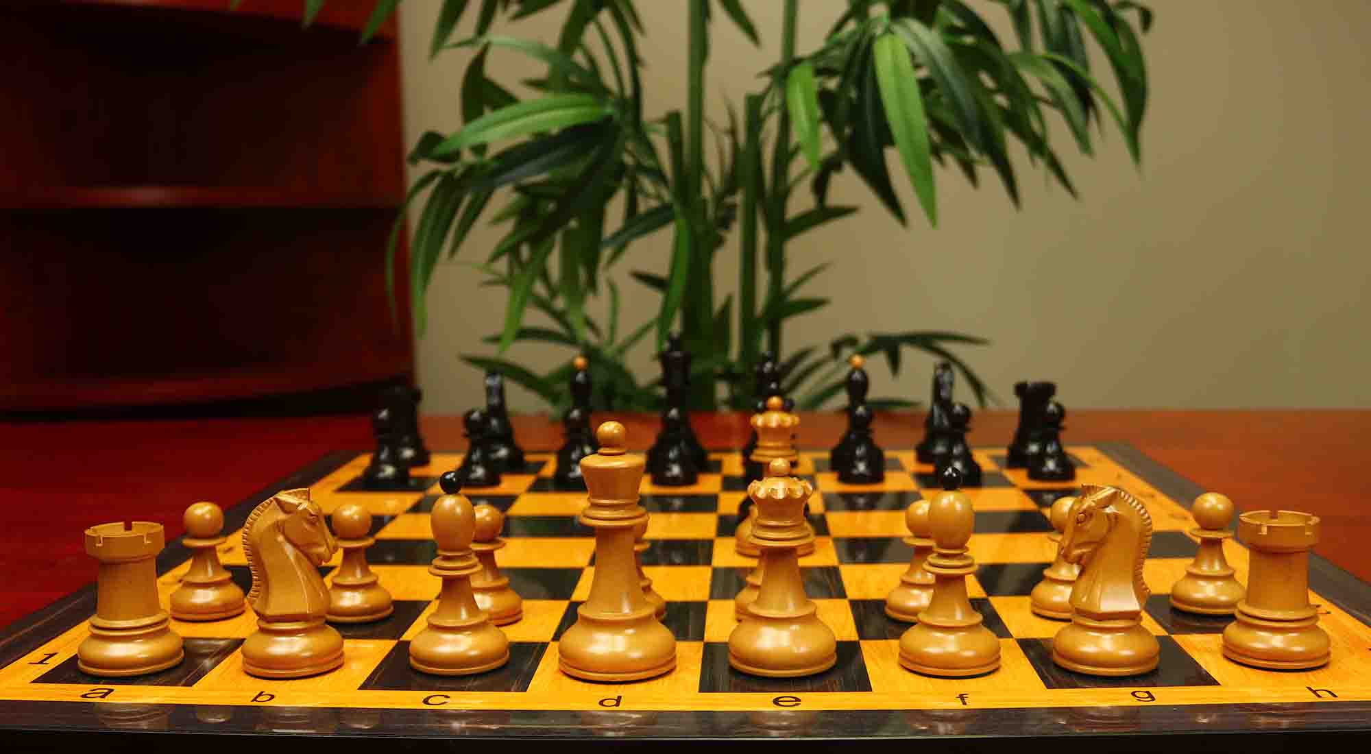 Dubrovnik 1950 Vintage 3.75" Reproduced Chess Set in Ebony & Antiqued Boxwood