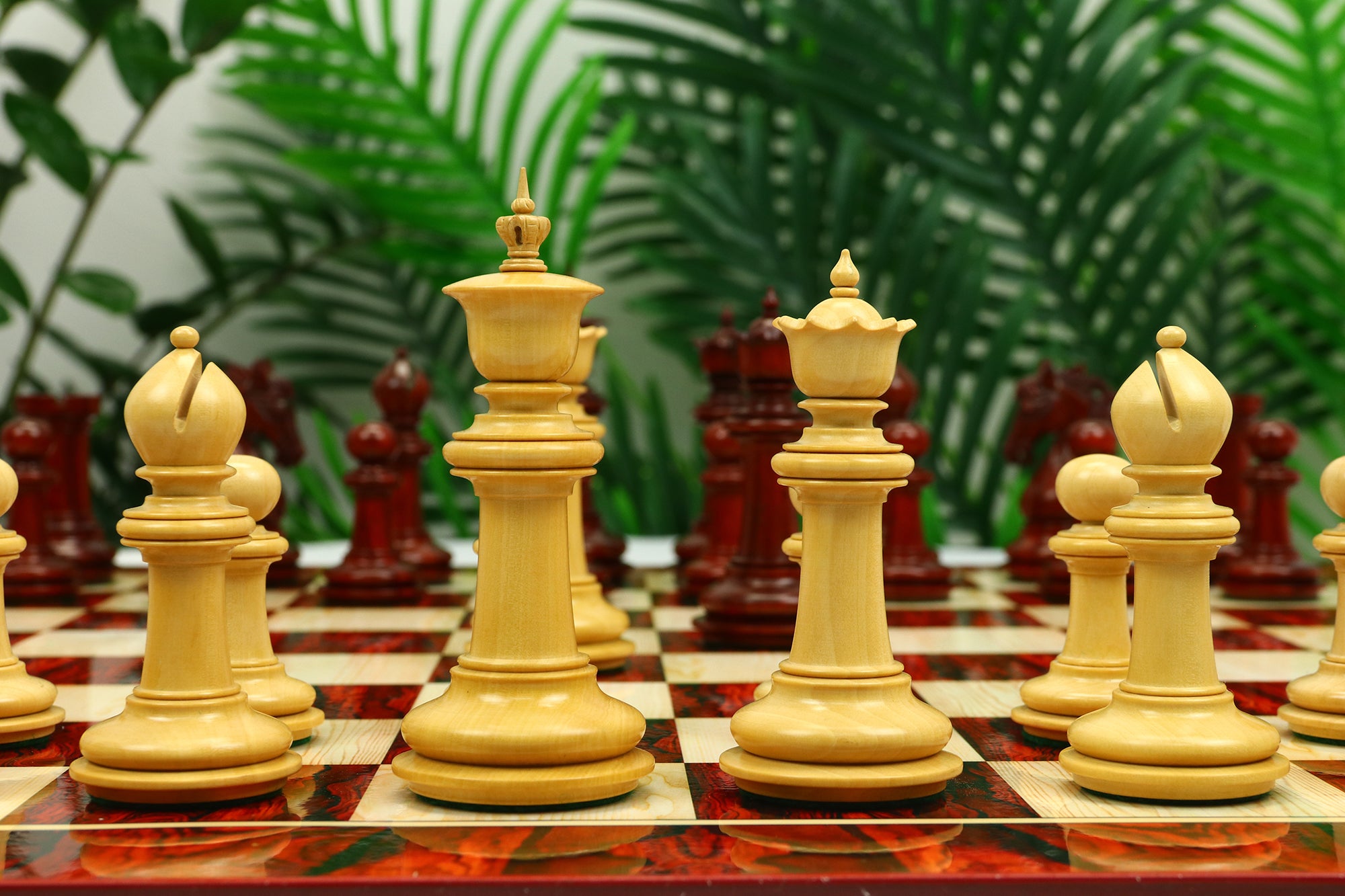 Danum Series 4.4" Premium Staunton Chess Set in Boxwood & Blood Rosewood