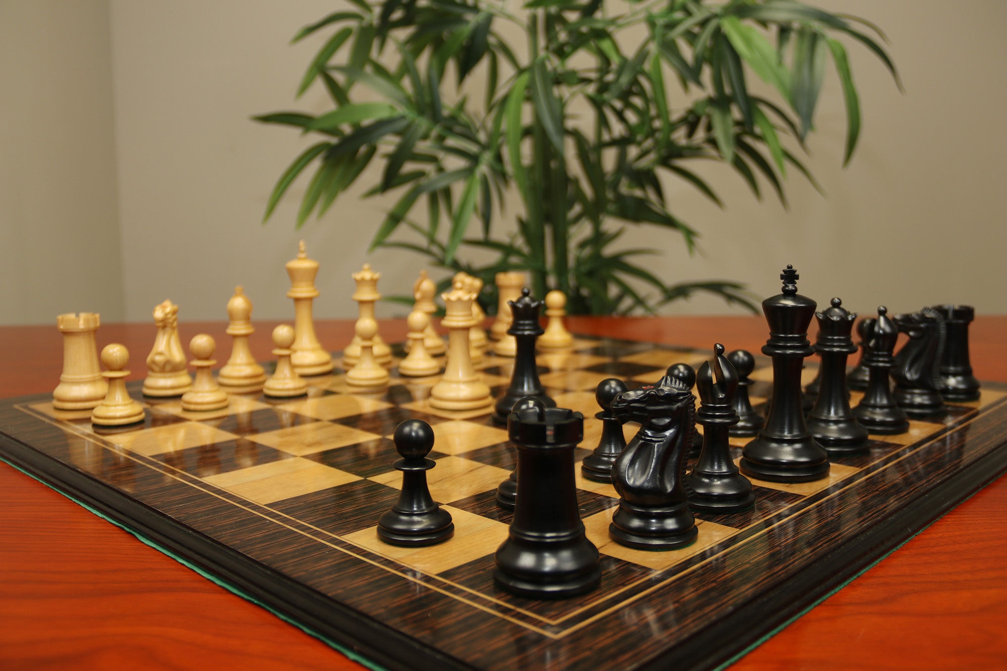 Anderson 1855-60 Reproduced 4.4" Staunton Chessmen in Non-Antiqued Boxwood & Ebonised