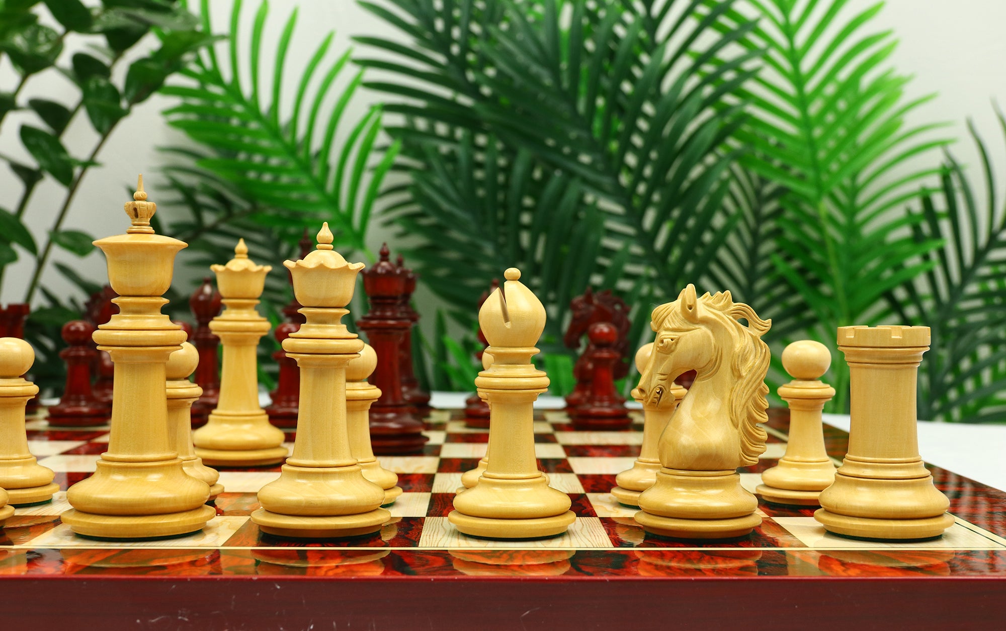 Danum Series 4.4" Premium Staunton Chess Set in Boxwood & Blood Rosewood