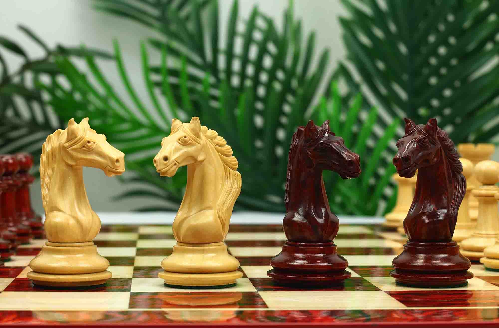 Macedon Series Luxury Staunton 4.4" Boxwood and Bud Rosewood wood Chess set