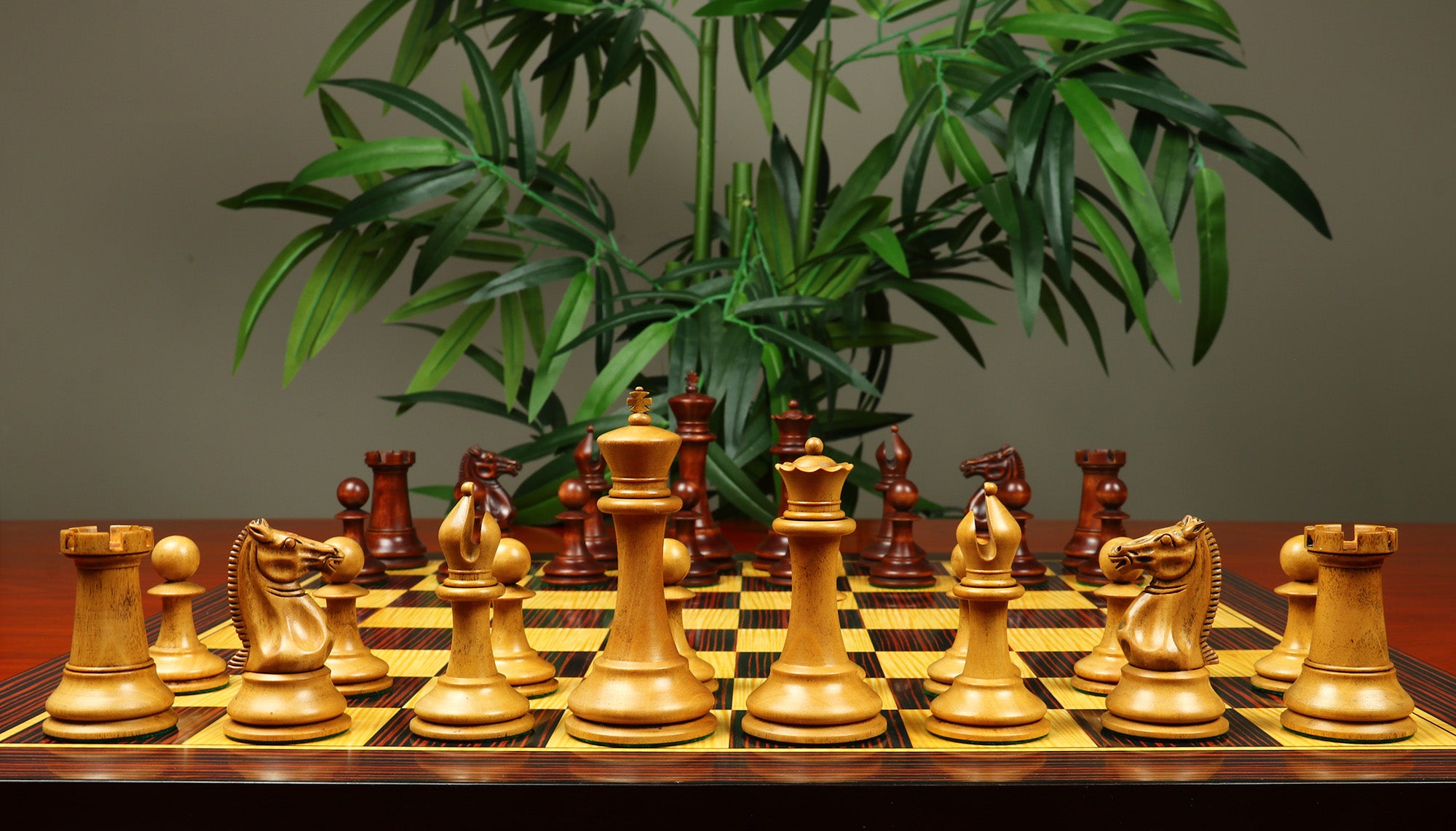 1851-52 Early 2880 Jaques of London Reproduced Vintage 4.4" Chess set Distressed/Mahogany Stained Boxwood wood