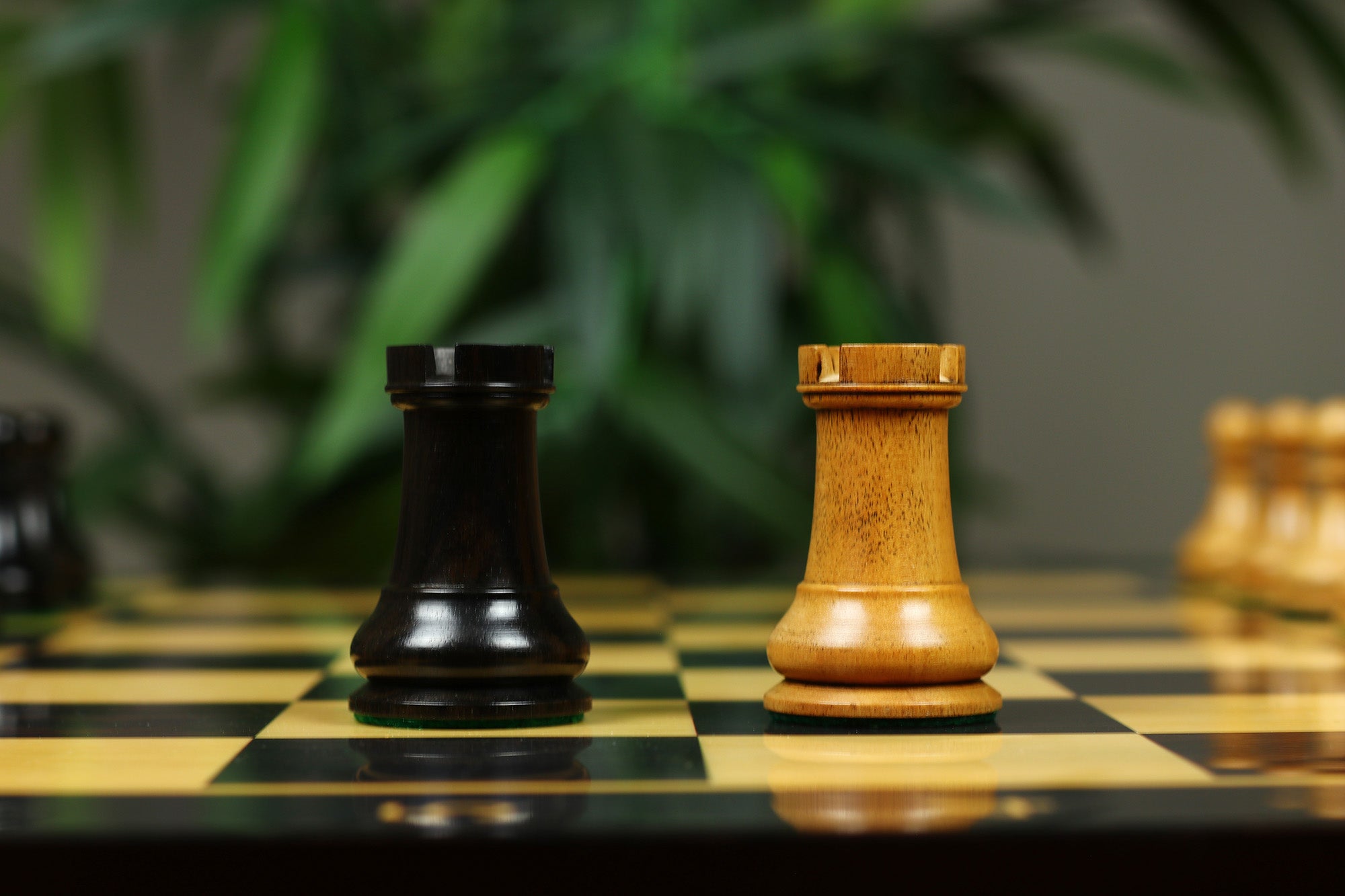 1830 Dublin Style Reproduced Historical Chess Set - 3.75" King Height in Distressed Boxwood & Ebony Wood