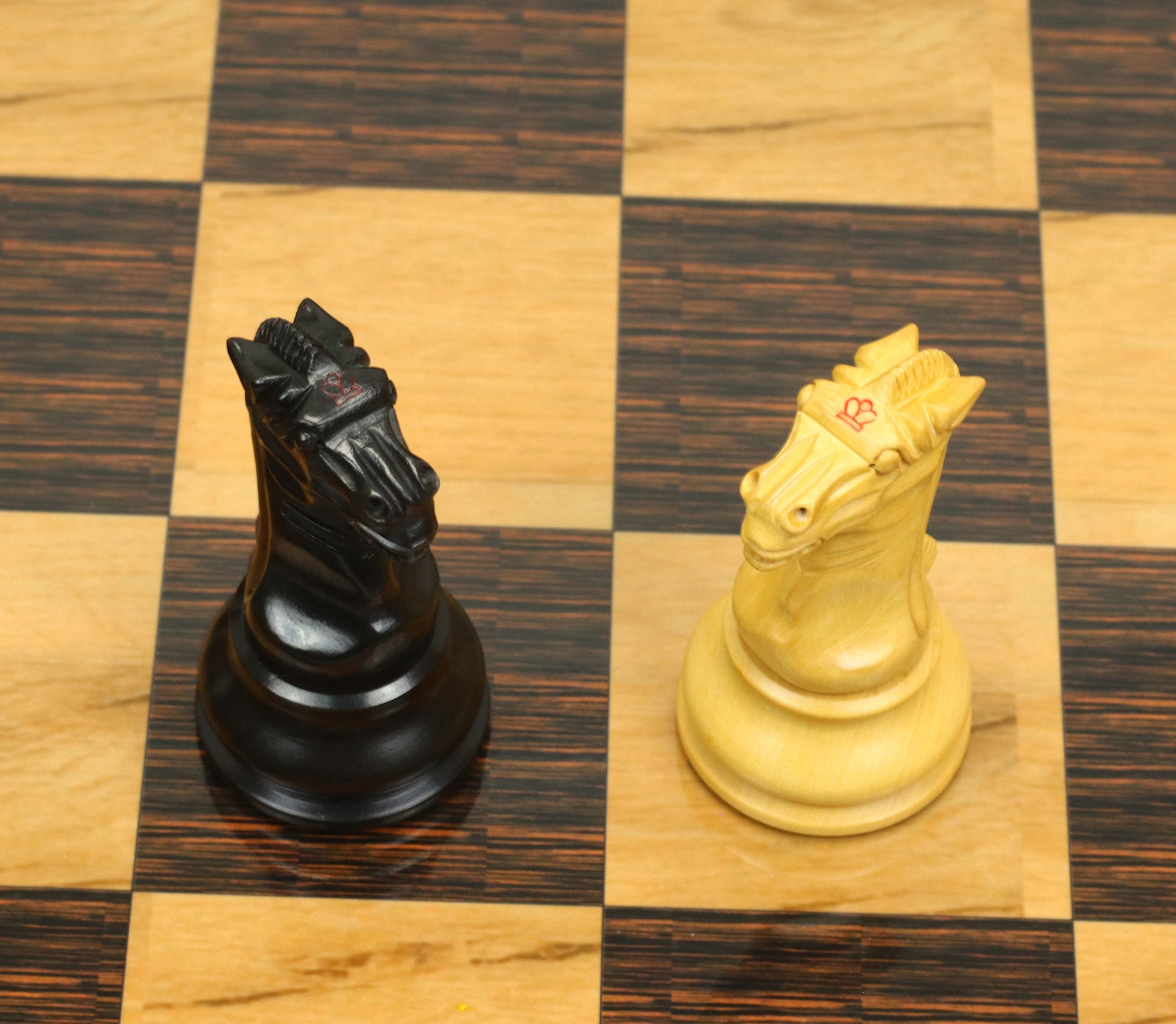 Reproduction BCC 1900-01 Edition Staunton Stroud Club Size 4.4" Natural Boxwood & Ebony Chessmen