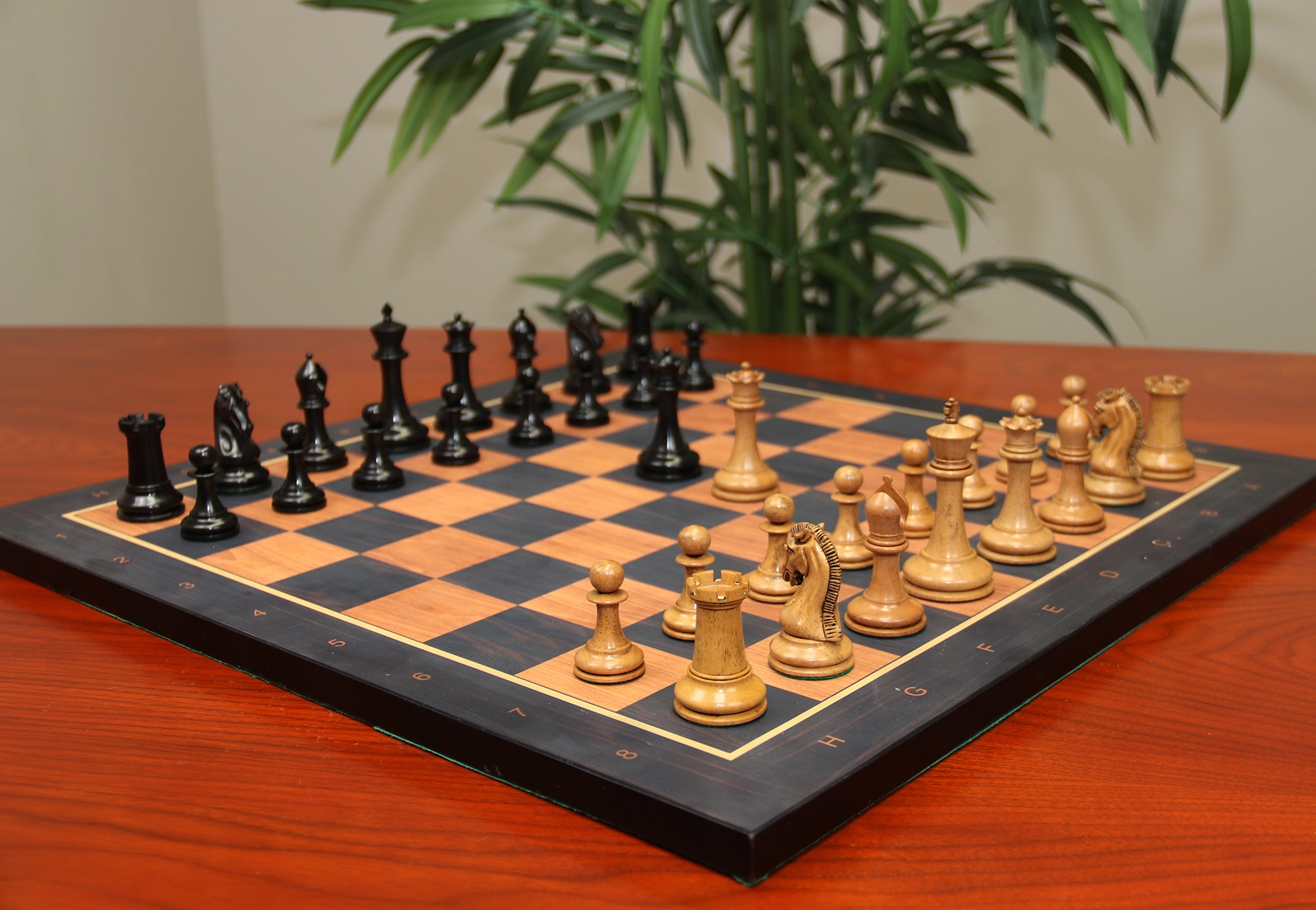 Commemorative Signature Series 3.625" Staunton Chessmen by in Distressed Boxwood/Ebony