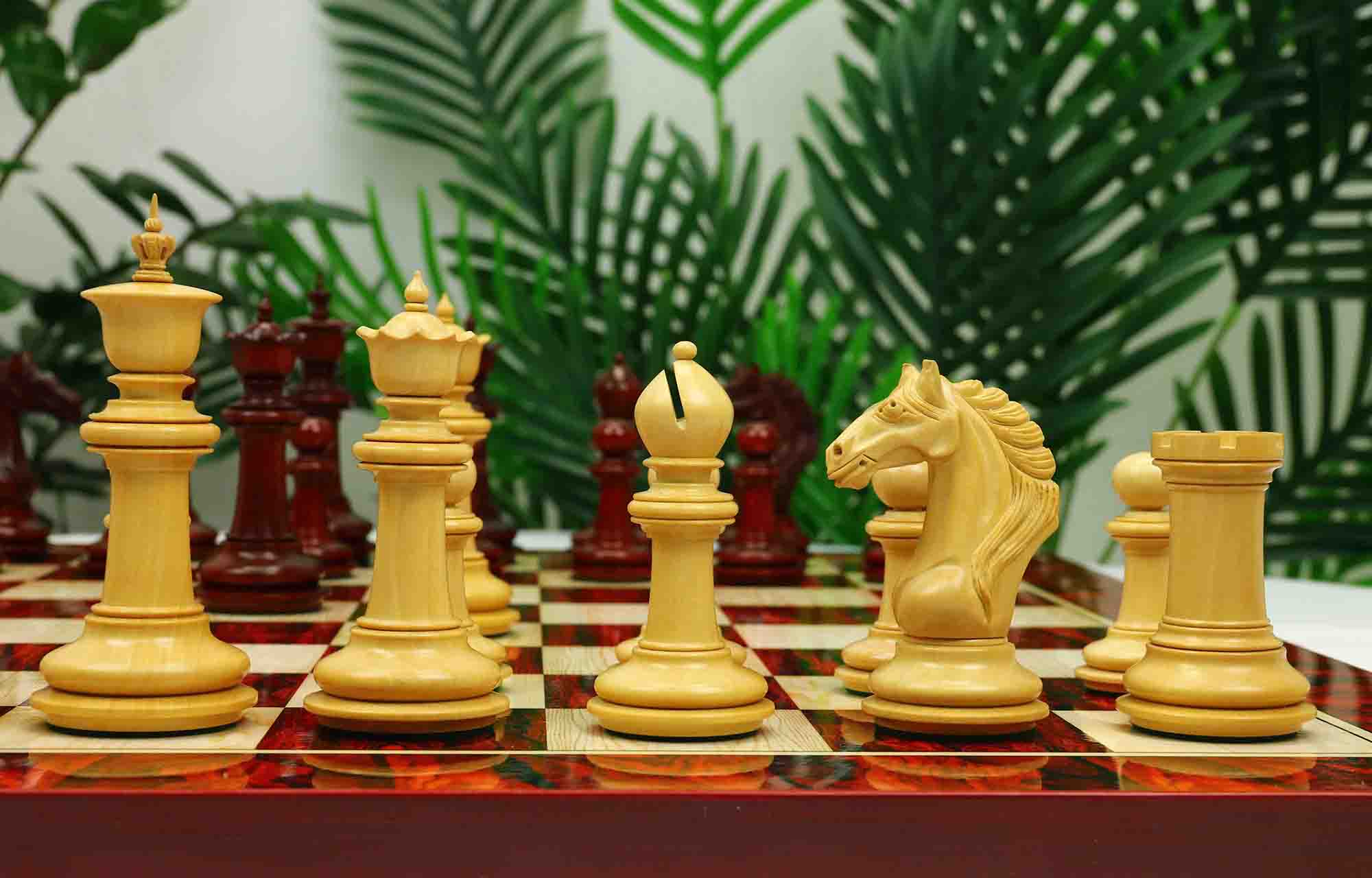 Macedon Series Luxury Staunton 4.4" Boxwood and Bud Rosewood wood Chess set