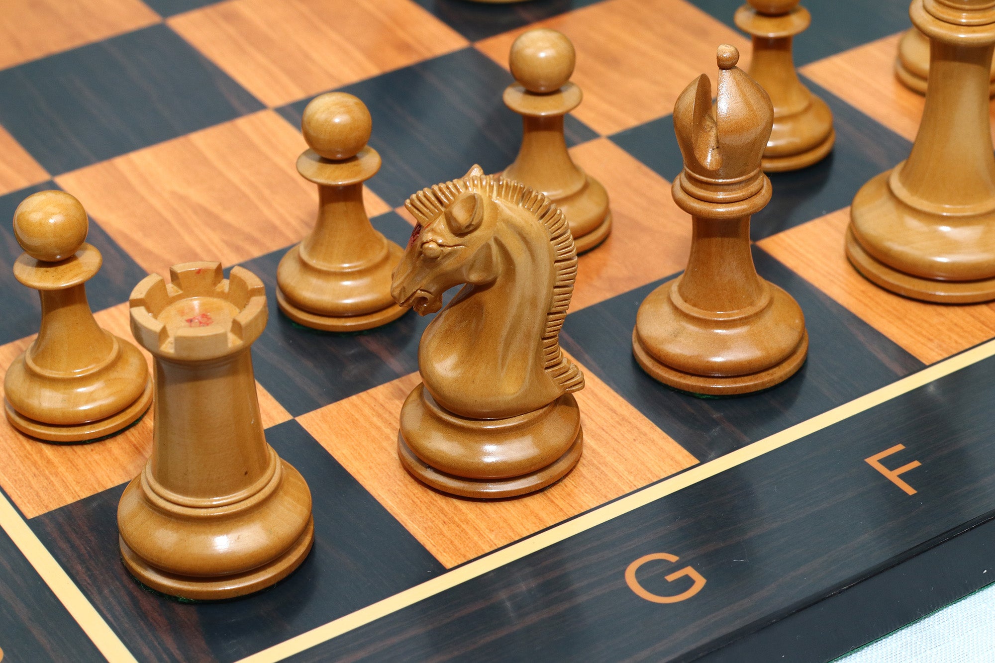Commemorative Signature Series 3.625" Staunton Chessmen in Antiqued Boxwood/Ebony