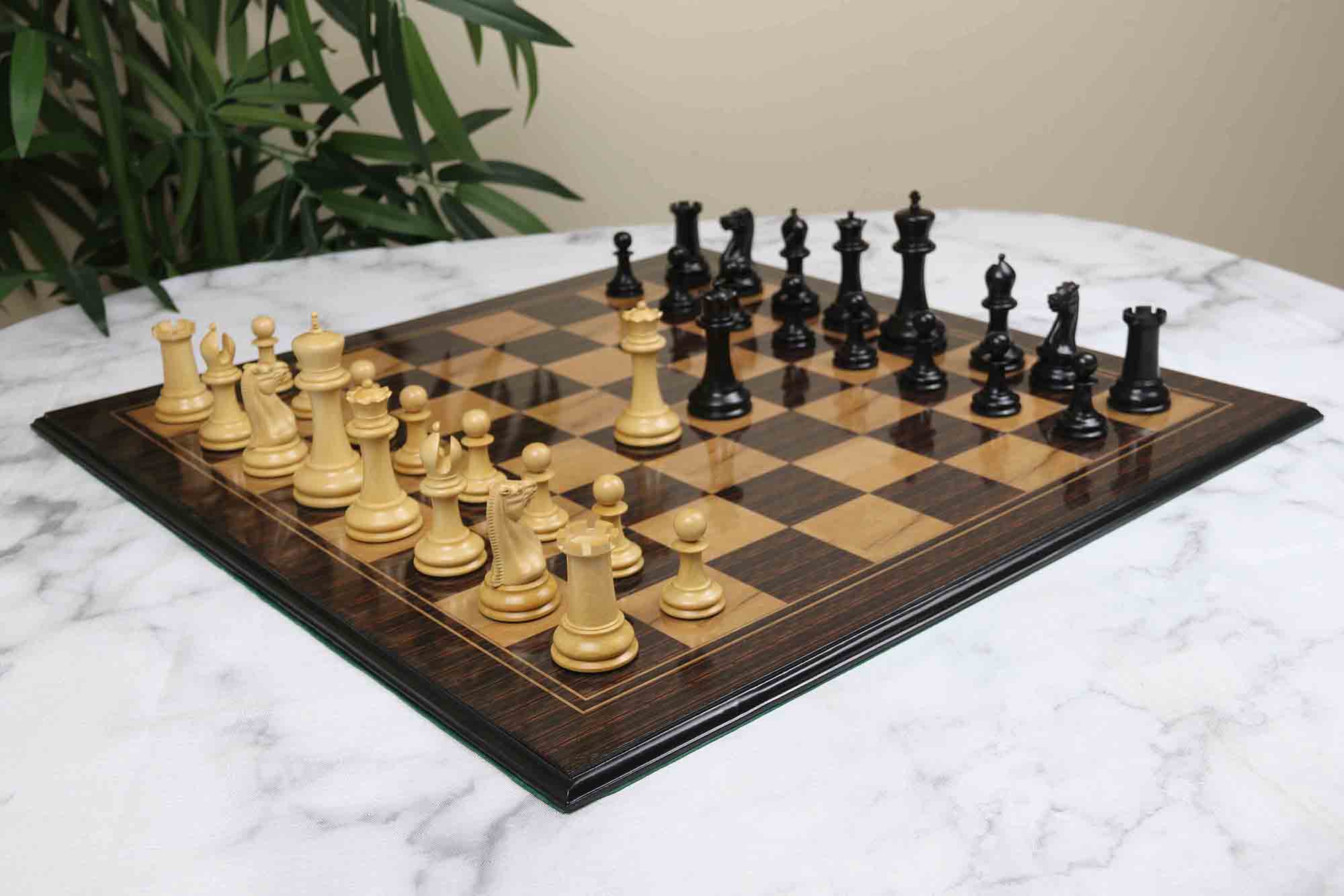 1849 Early Version Reproduced 4.4 Chess Set in Natural Boxwood/Ebony