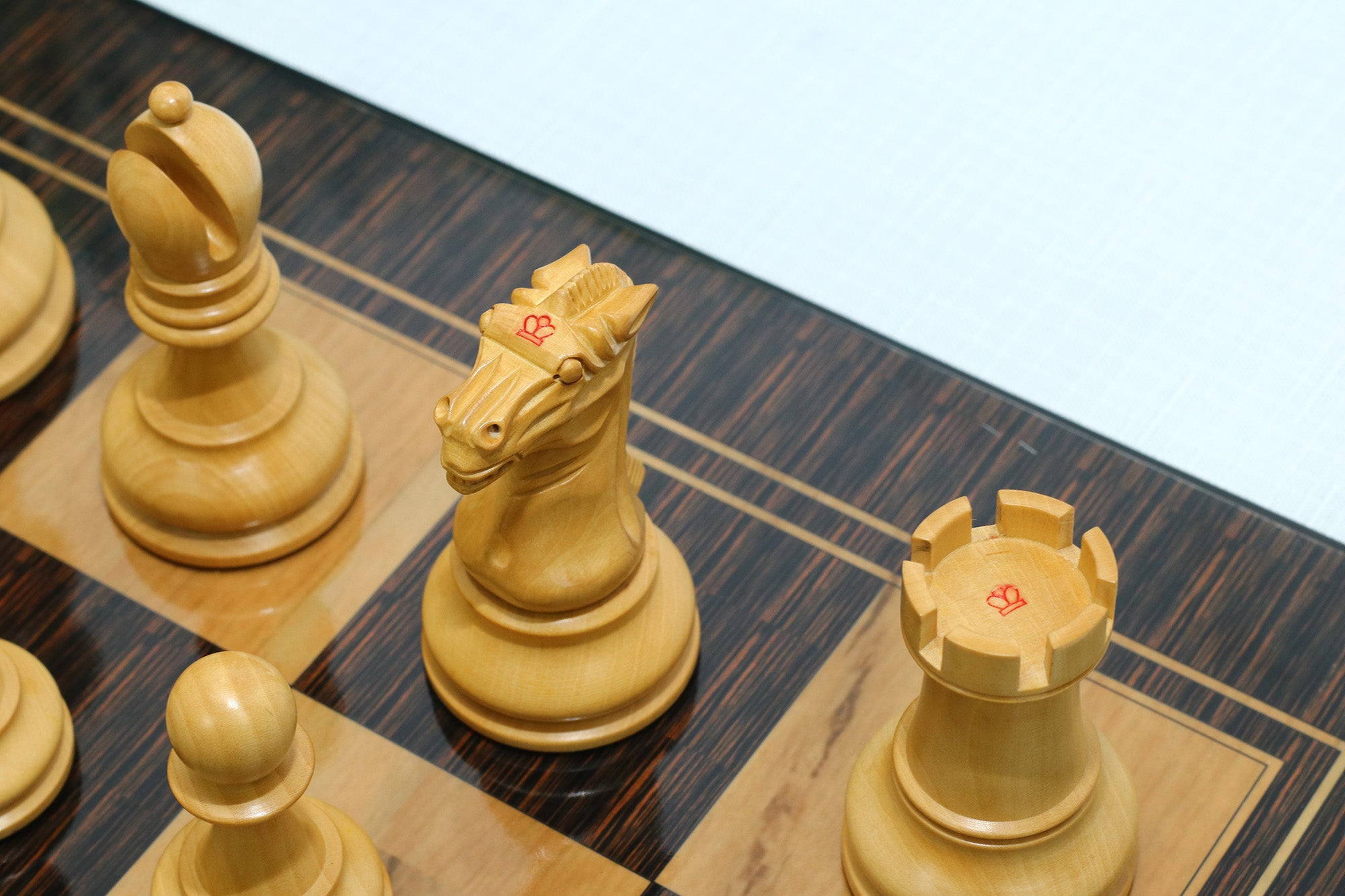 Reproduction BCC 1900-01 Edition Staunton Stroud Club Size 4.4" Natural Boxwood & Ebony Chessmen