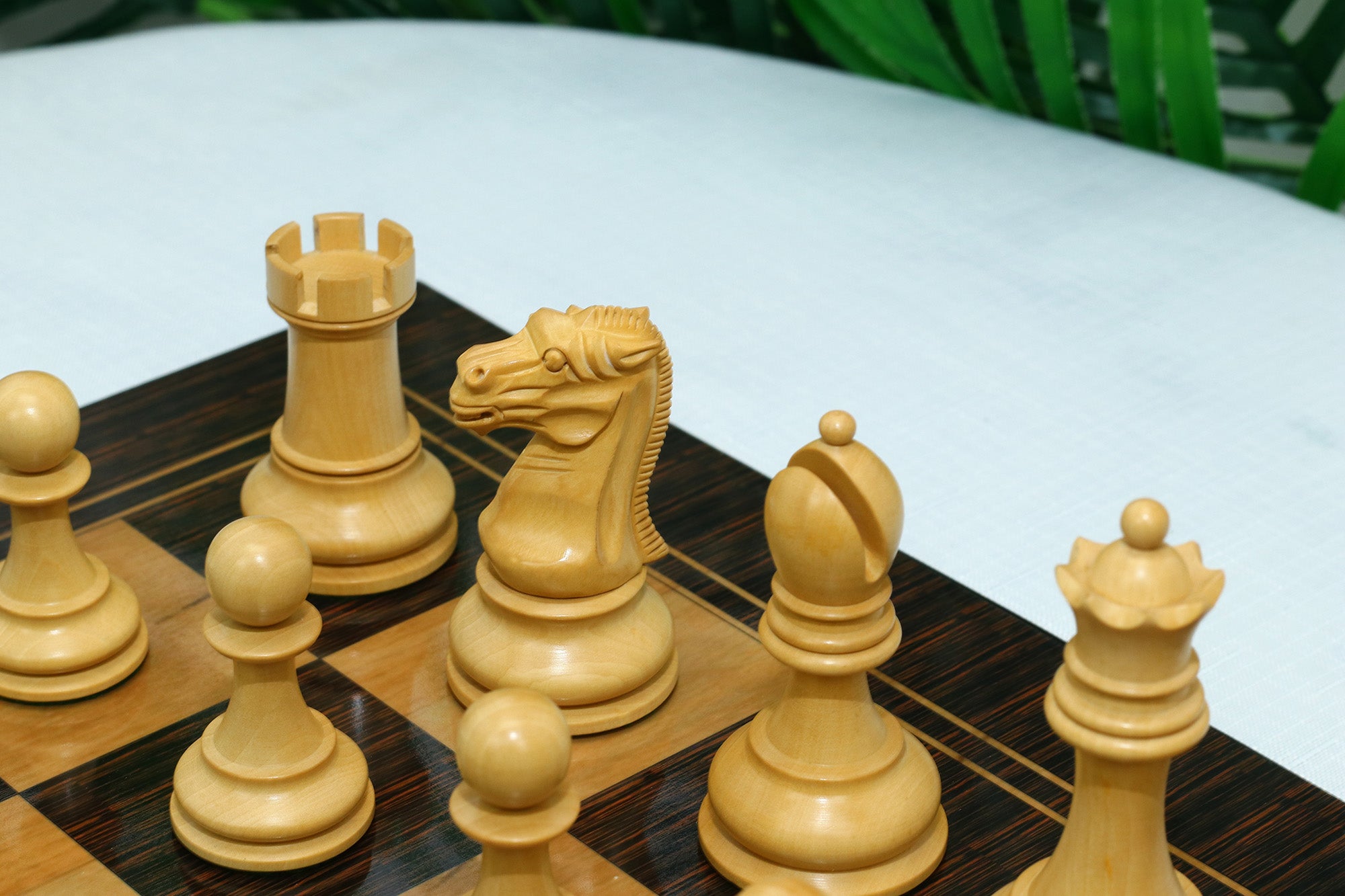 Reproduction BCC 1900-01 Edition Staunton Stroud Club Size 4.4" Natural Boxwood & Ebony Chessmen