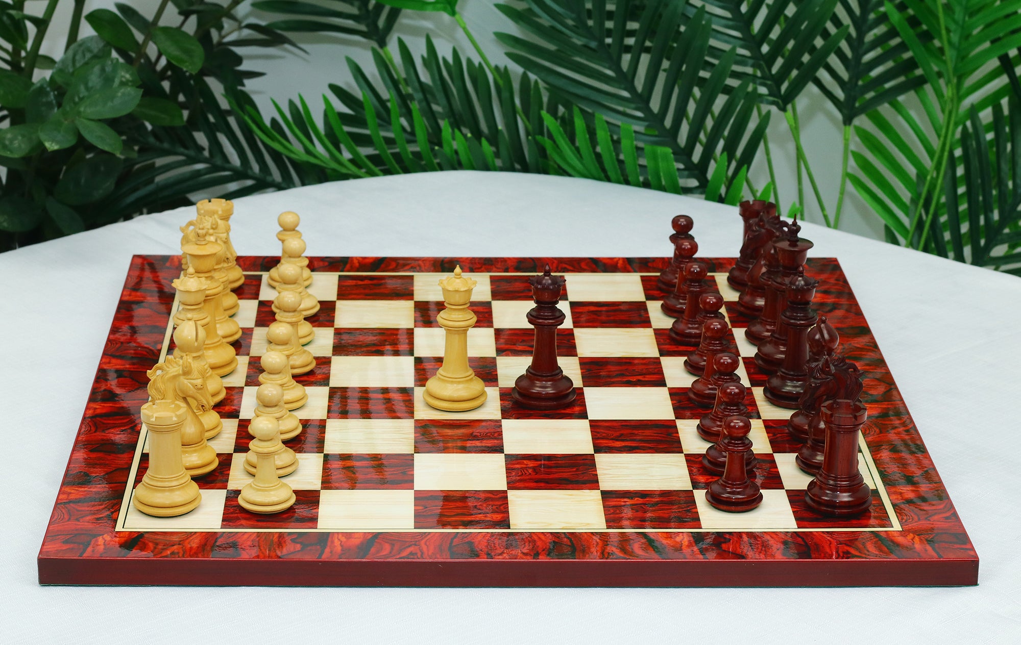 Danum Series 4.4" Premium Staunton Chess Set in Boxwood & Blood Rosewood