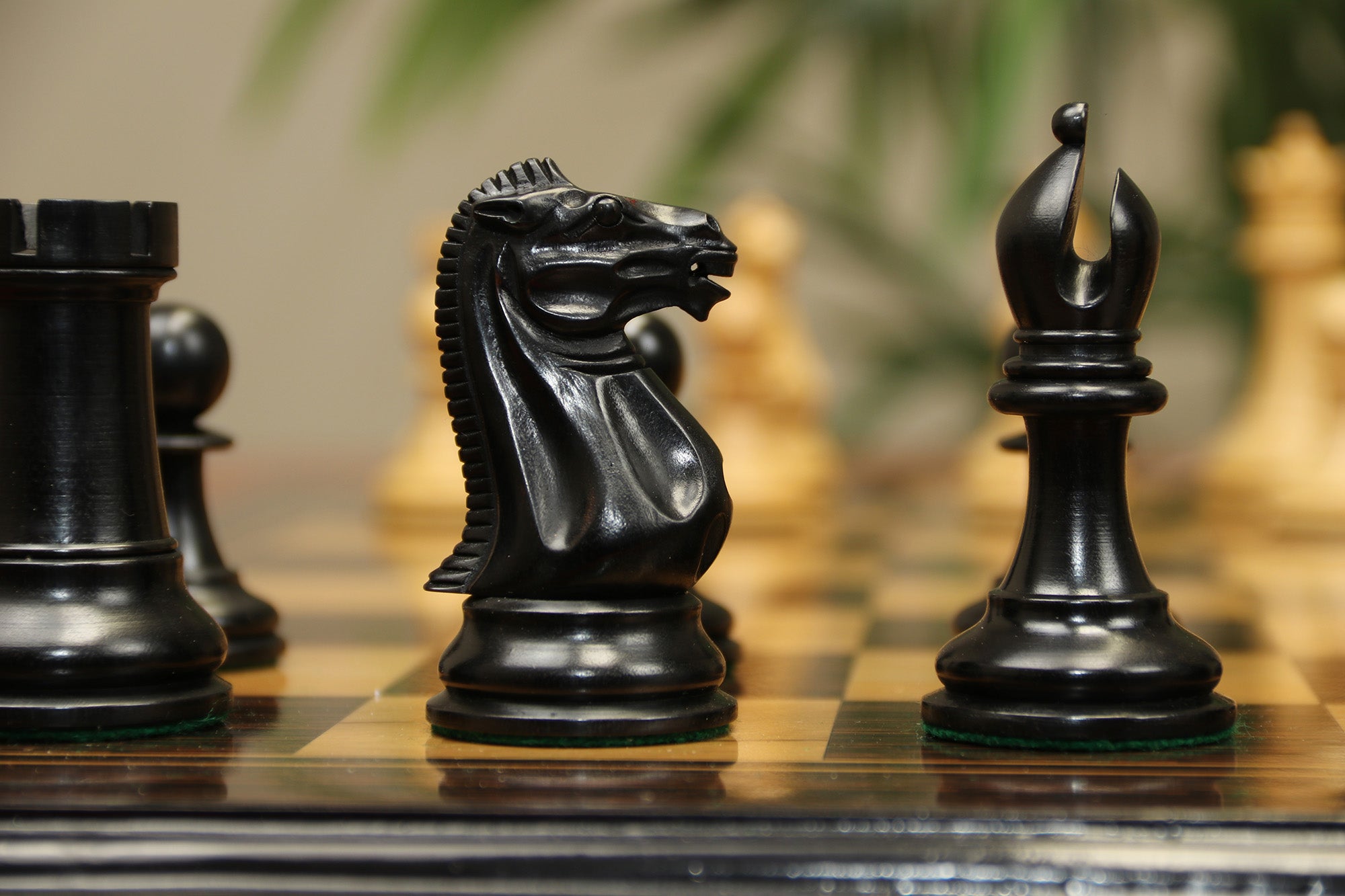 Anderson 1855-60 Reproduced 4.4" Staunton Chessmen in Non-Antiqued Boxwood & Ebonised