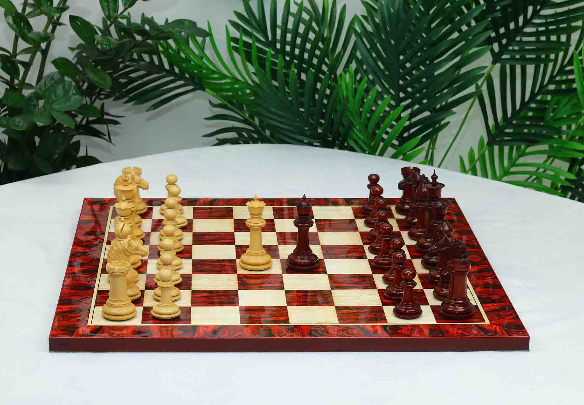 Macedon Series Luxury Staunton 4.4" Boxwood and Bud Rosewood wood Chess set