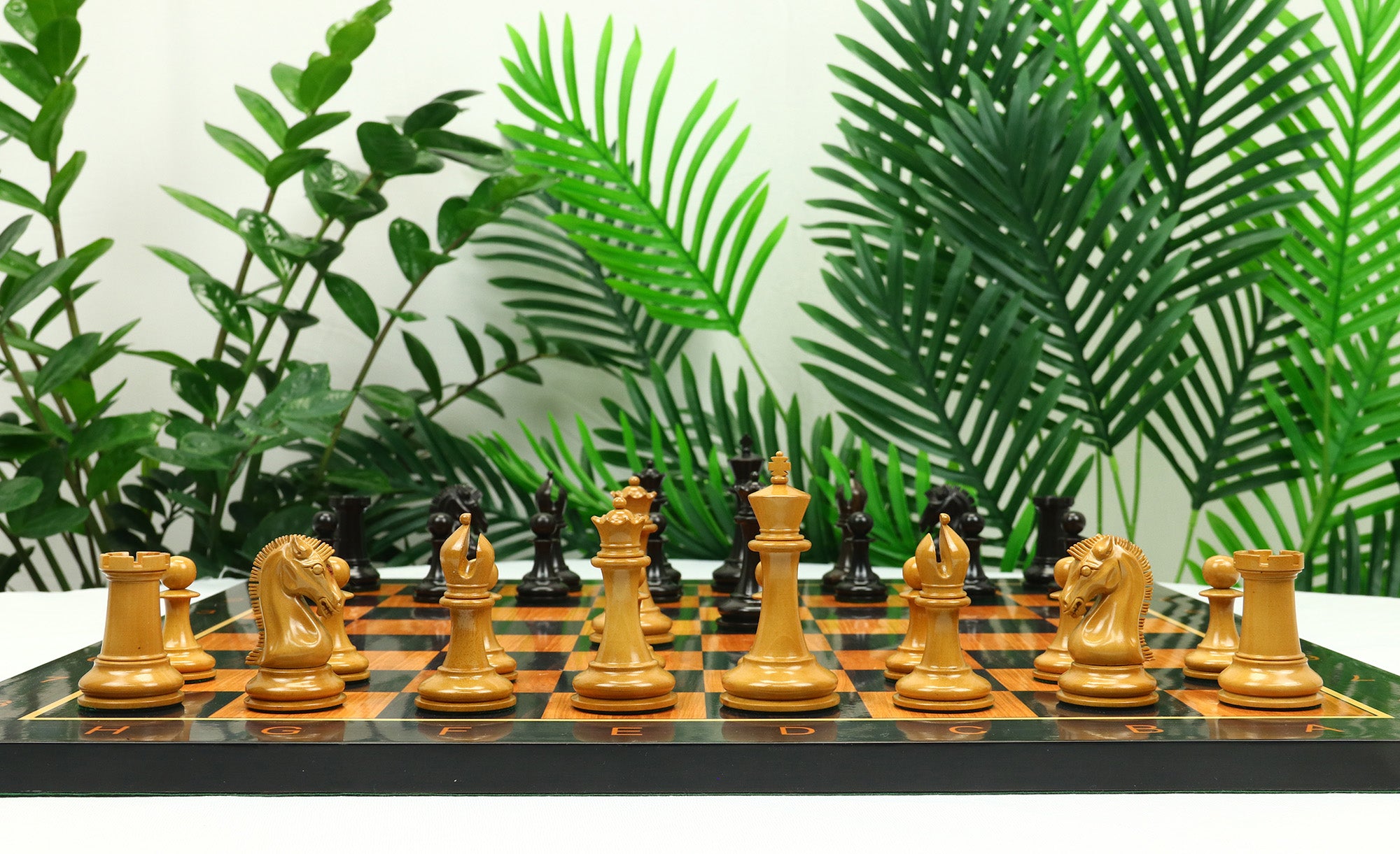 Commemorative Signature Series 3.625" Staunton Chessmen in Antiqued Boxwood/Ebony