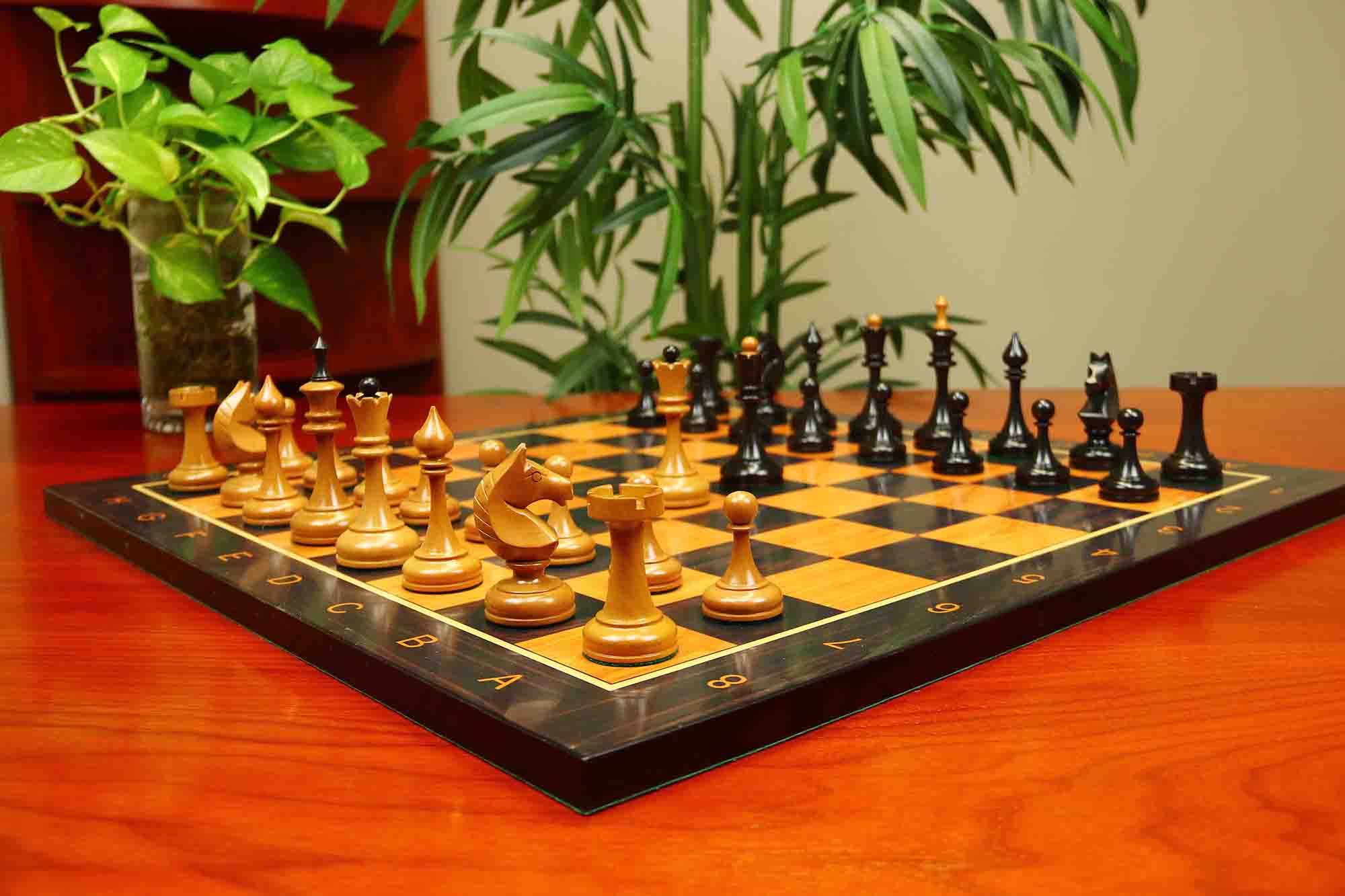 Soviet USSR 1970 Reproduced 4" Chess set in Ebony and Antiqued Boxwood