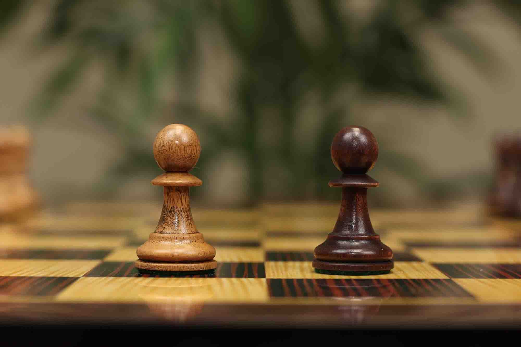 Fischer-Spassky / 1972 World Championship 3.75" Distressed Boxwood/Mahogany Stained Chessmen