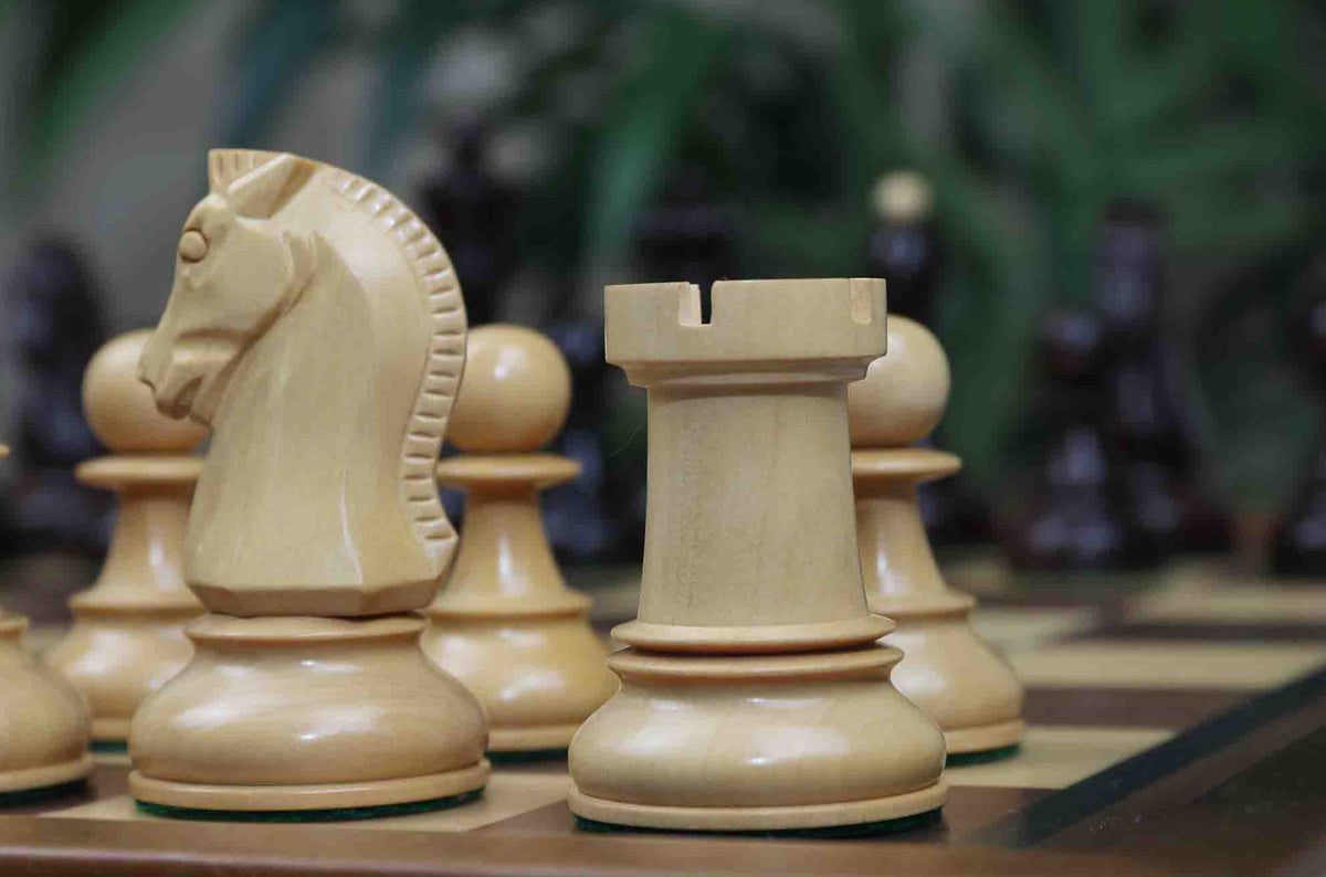 Dubrovnik Series 1950 Vintage Reproduction 3.75" Chess Set in Natural Boxwood/Indian Rosewood