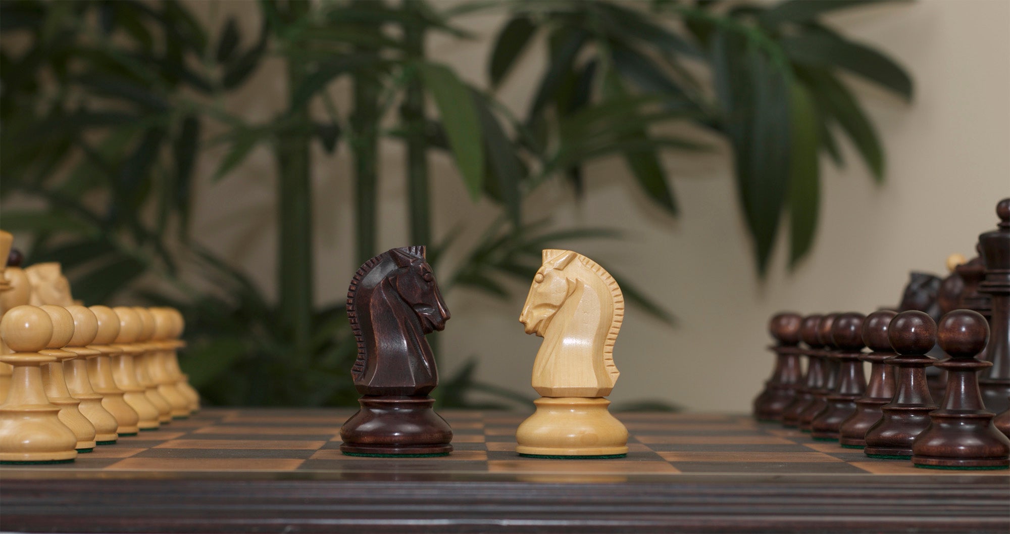JEU D'ECHECS GARLIN Tulle Jura Vintage Chess Set Dans Son Coffret 1950 JEU D'ECHECS GARLIN Tulle Jura Vintage Chess Set Dans Son Coffret 1950