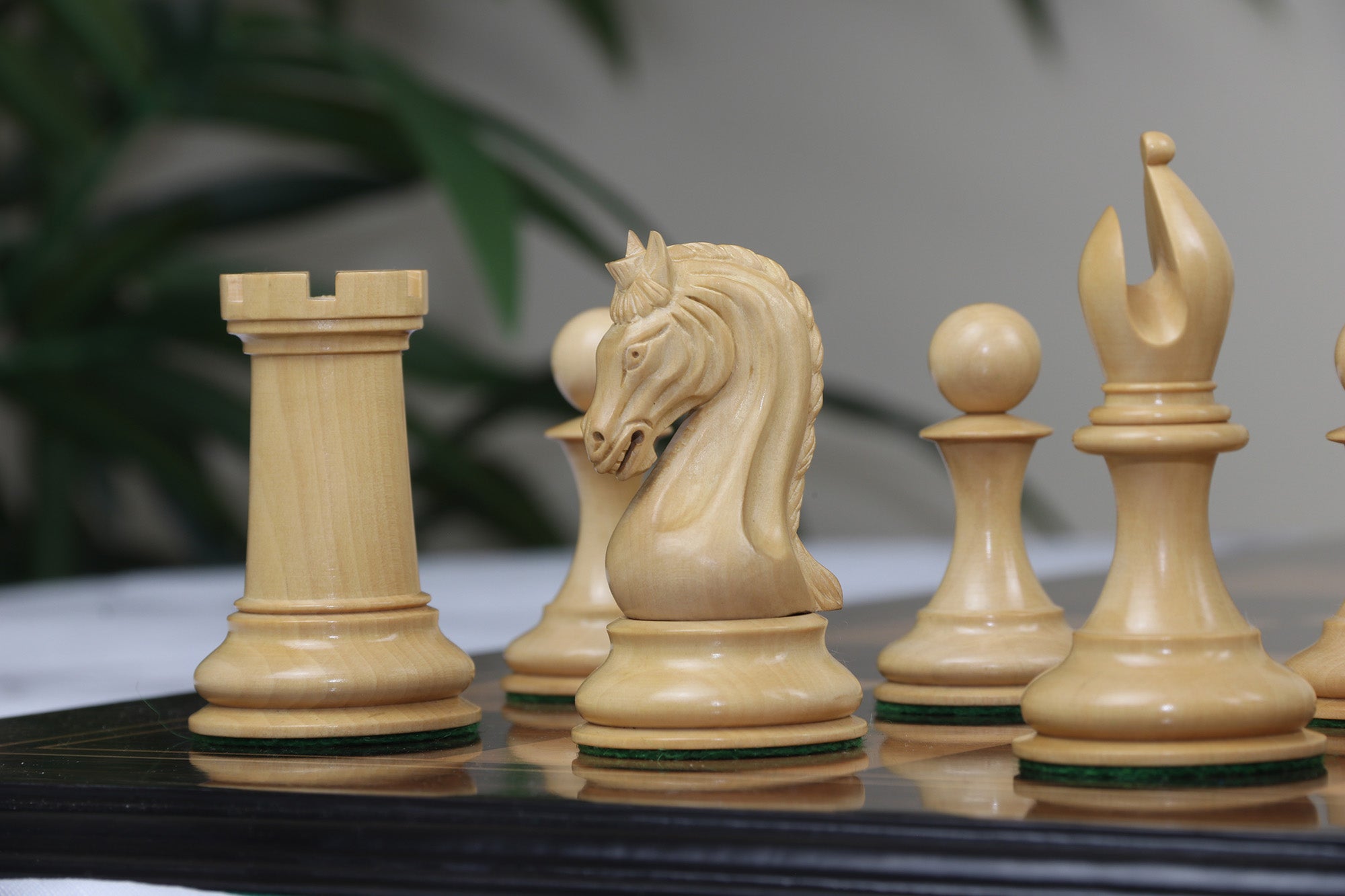 The Avant Garde Series Luxury Chess Pieces - 4.4 King