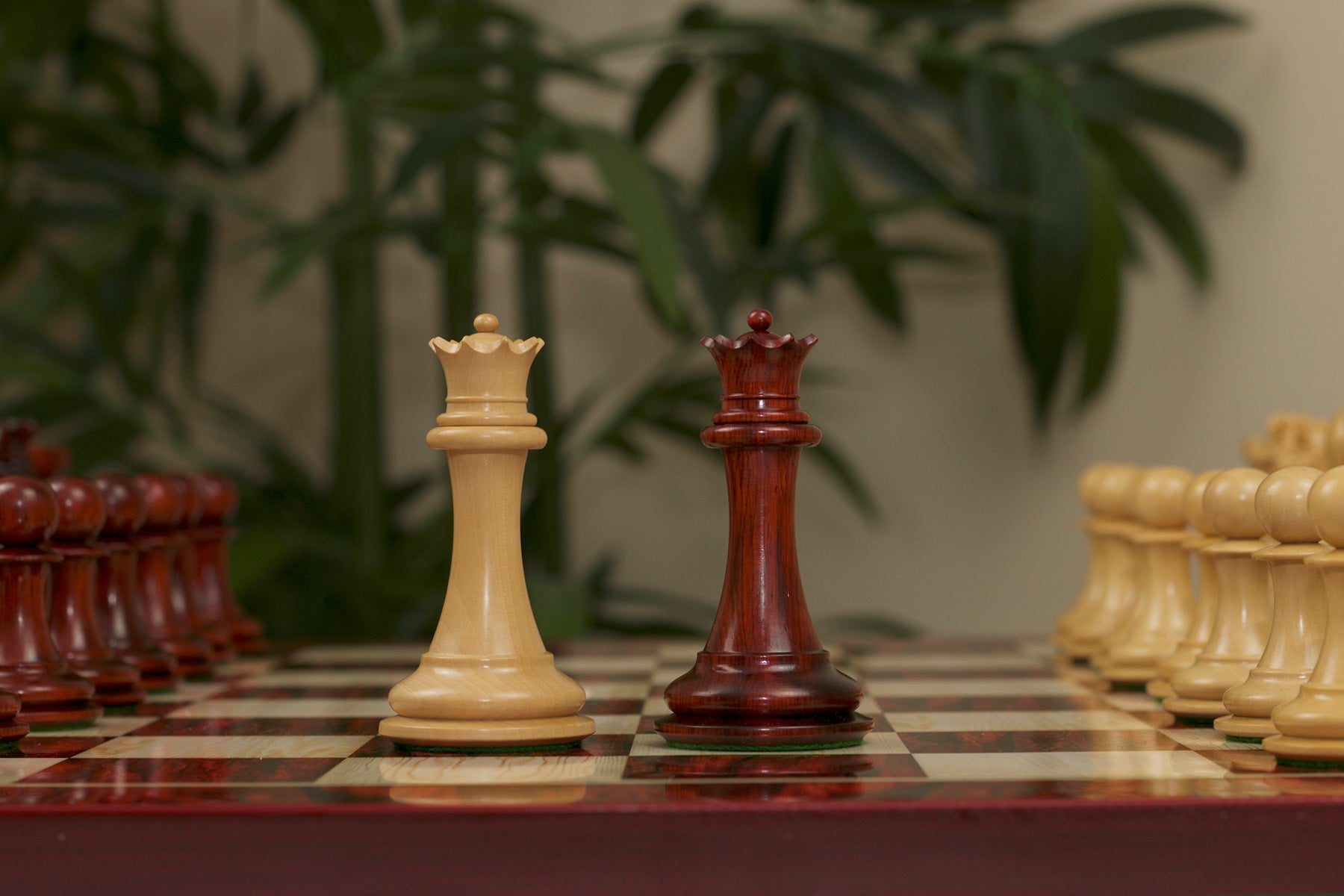 Kingly Luxury Chess Sets : royal chess set