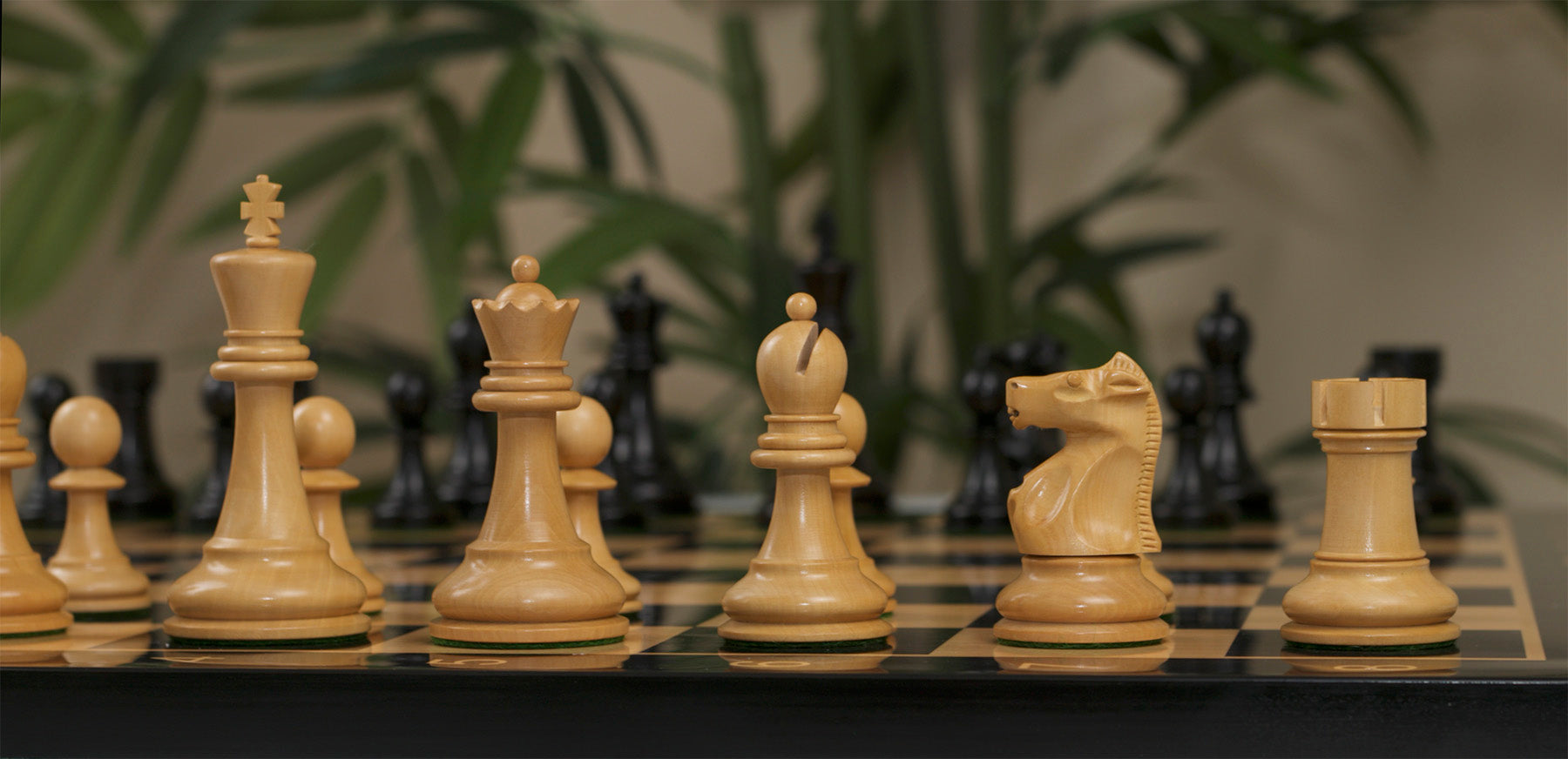 Scacchiatopia (chess with three kings) - Chess Forums 