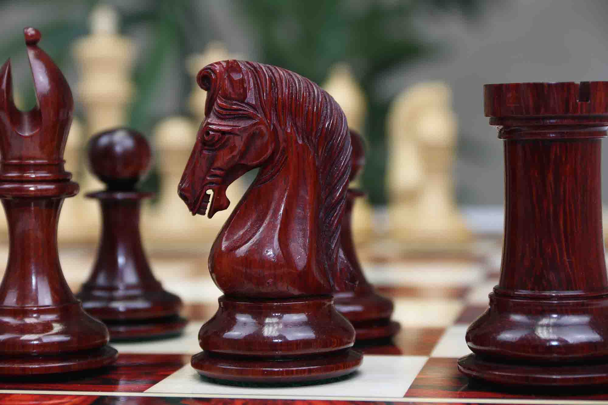 Grand Collection Signature Series Luxury Staunton Chess Pieces in Padouk / Boxwood: King Size 4.4"