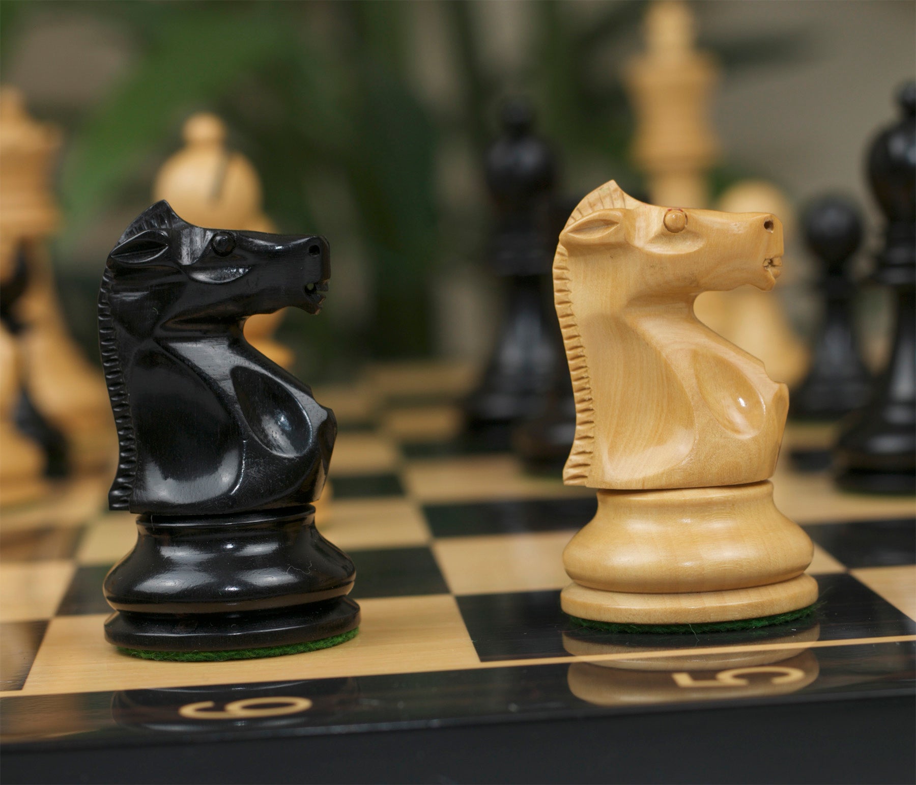 Fischer-Spassky / 1972 World Championship 3.75" Ebony Chessmen