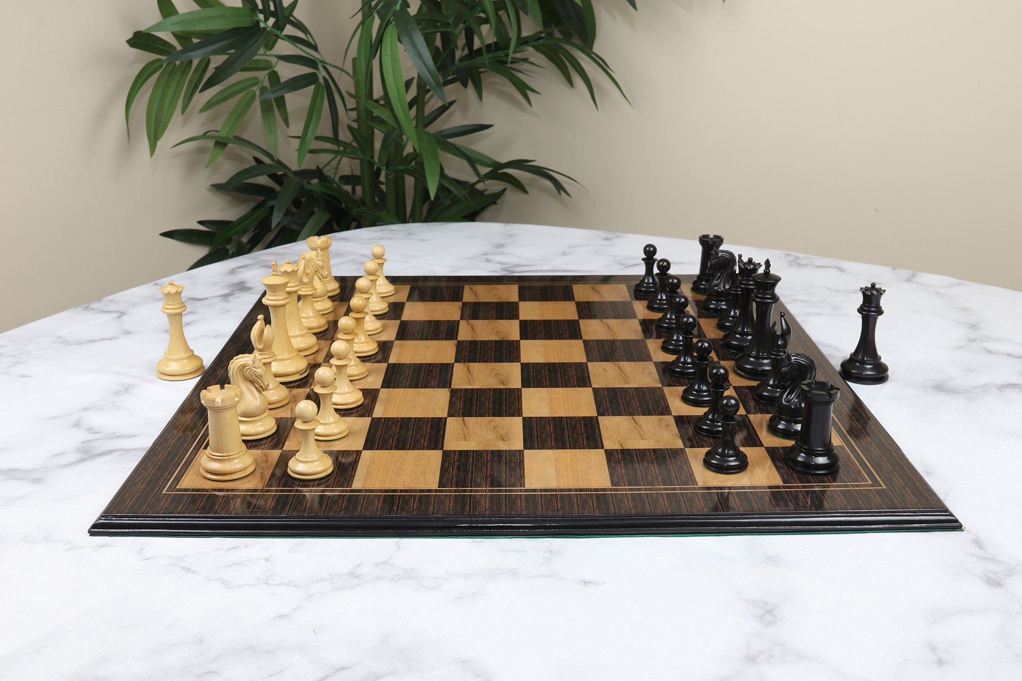 The Legendary Artisan Series Luxury Staunton Boxwood/Ebony Chess Pieces - 4.4" King