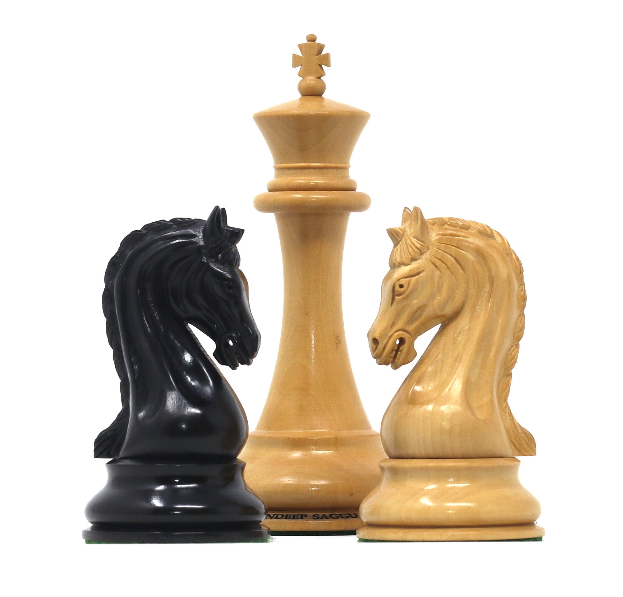 The Legendary Artisan Series Luxury Staunton Boxwood/Ebony Chess Pieces - 4.4" King