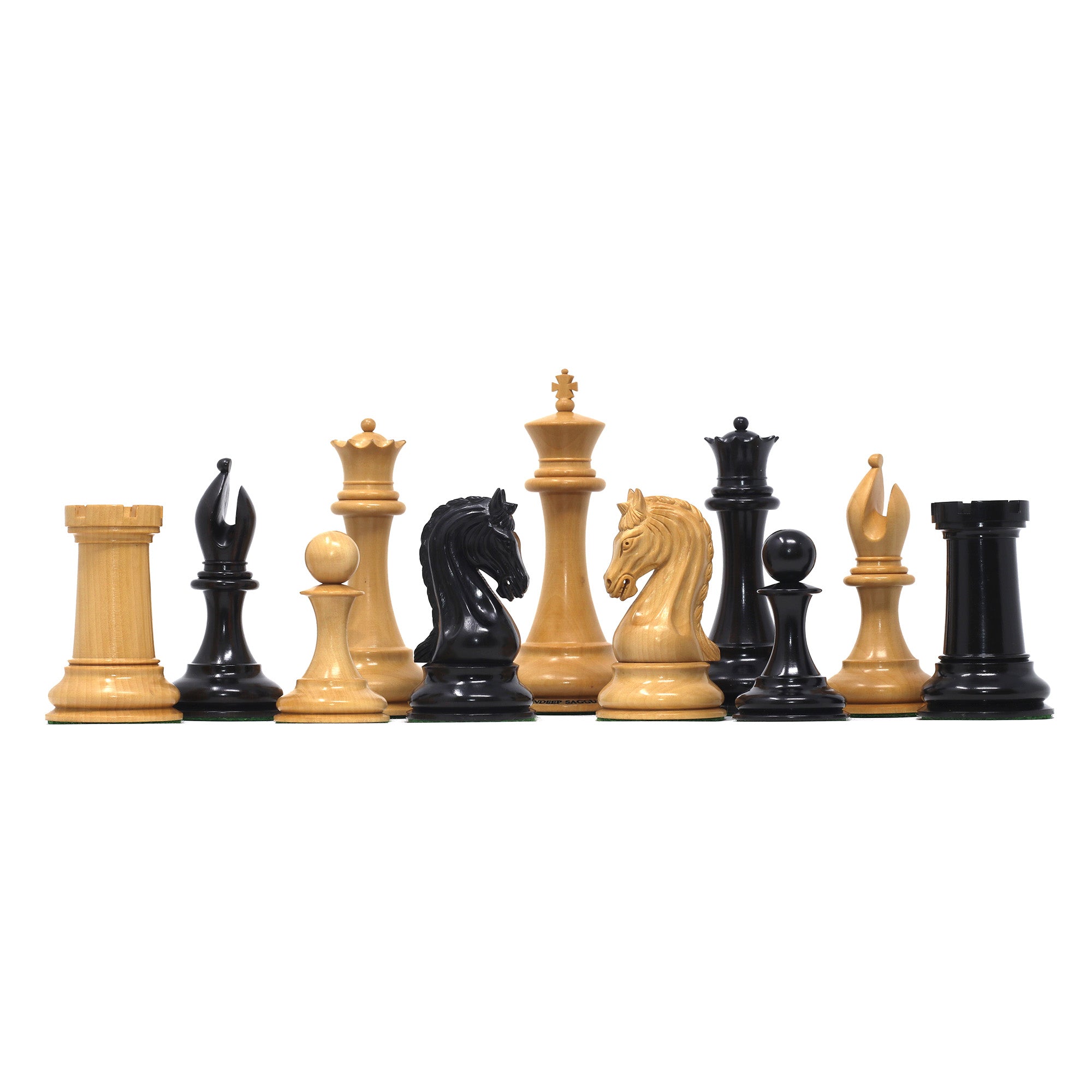 The Legendary Artisan Series Luxury Staunton Boxwood/Ebony Chess Pieces - 4.4" King