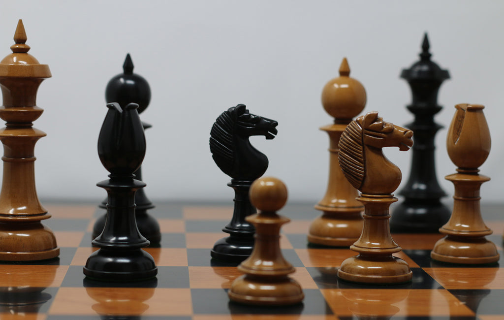 Northern Upright Vintage 5" Antiqued chess set in Distressed Boxwood & Ebony wood